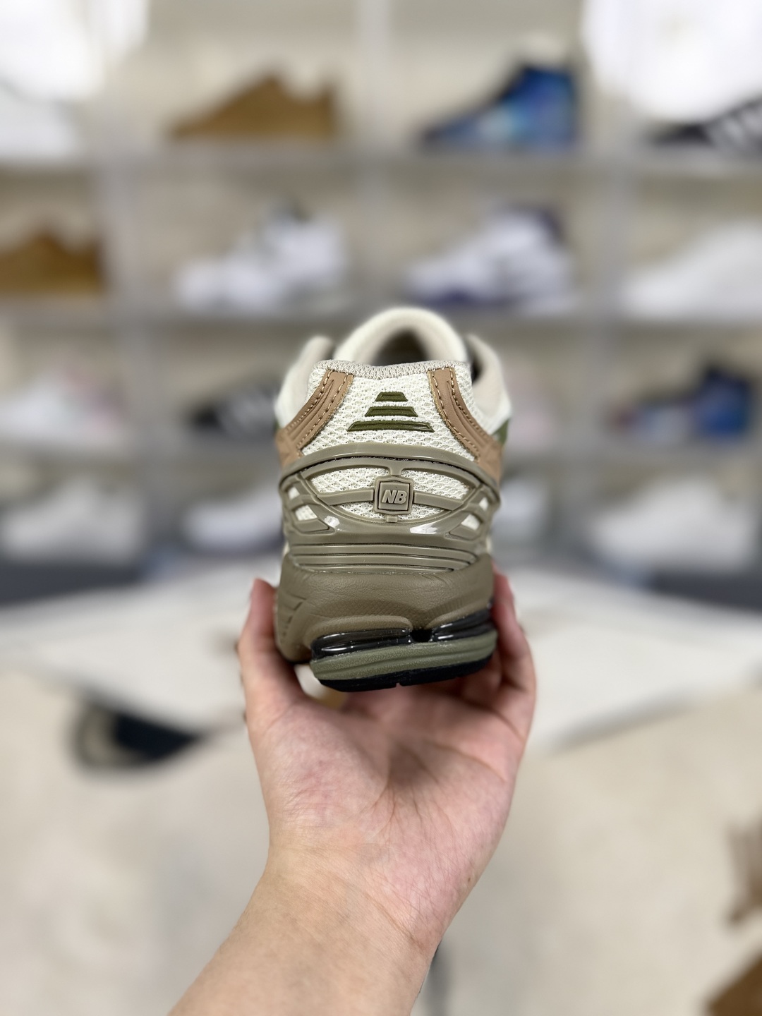 New Balance 1906U Utility Linen/Dark Olivine Retro Running Shoes 4 cmp i1749334549925 6781 0 2