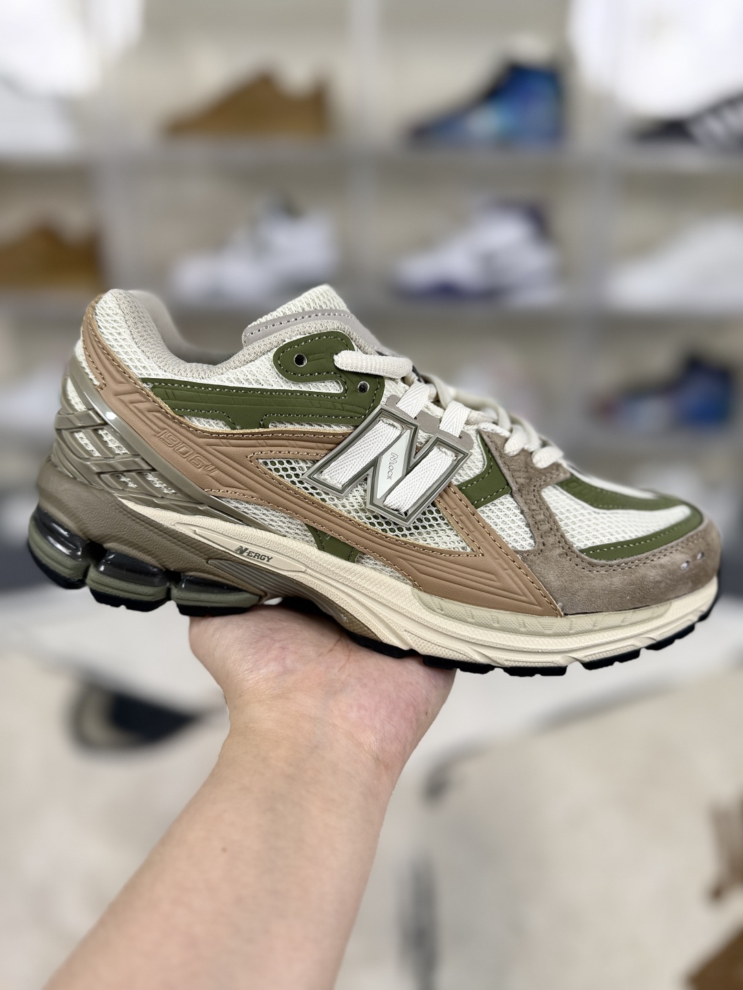 New Balance 1906U Utility Linen/Dark Olivine Retro Running Shoes 2 cmp i1749334551517 4712 0 0