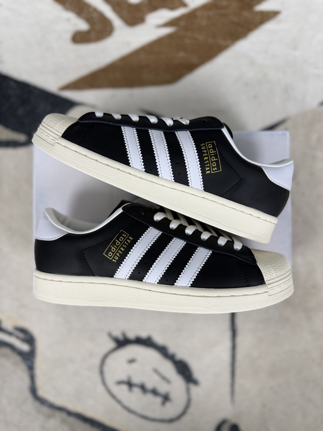 Adidas Originals Superstar Vintage Low-Top Sneakers - Black and White 8 cmp i1749470546551 4814 0 7