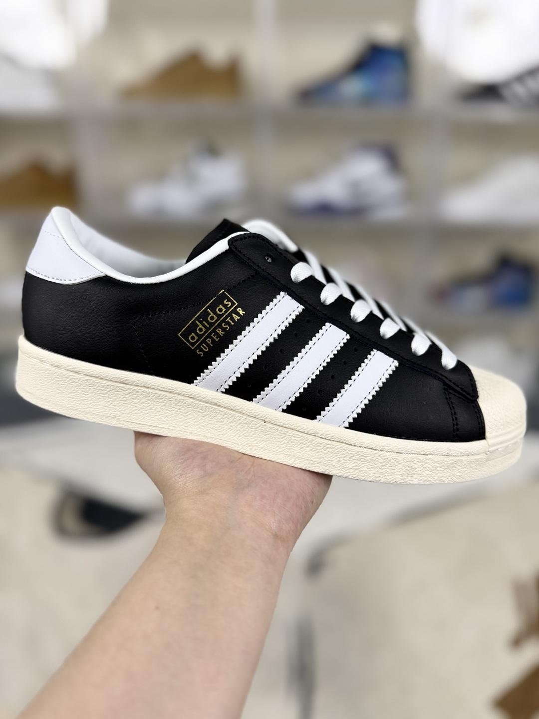 Adidas Originals Superstar Vintage Low-Top Sneakers - Black and White 1 cmp i1749470546551 9618 0 0