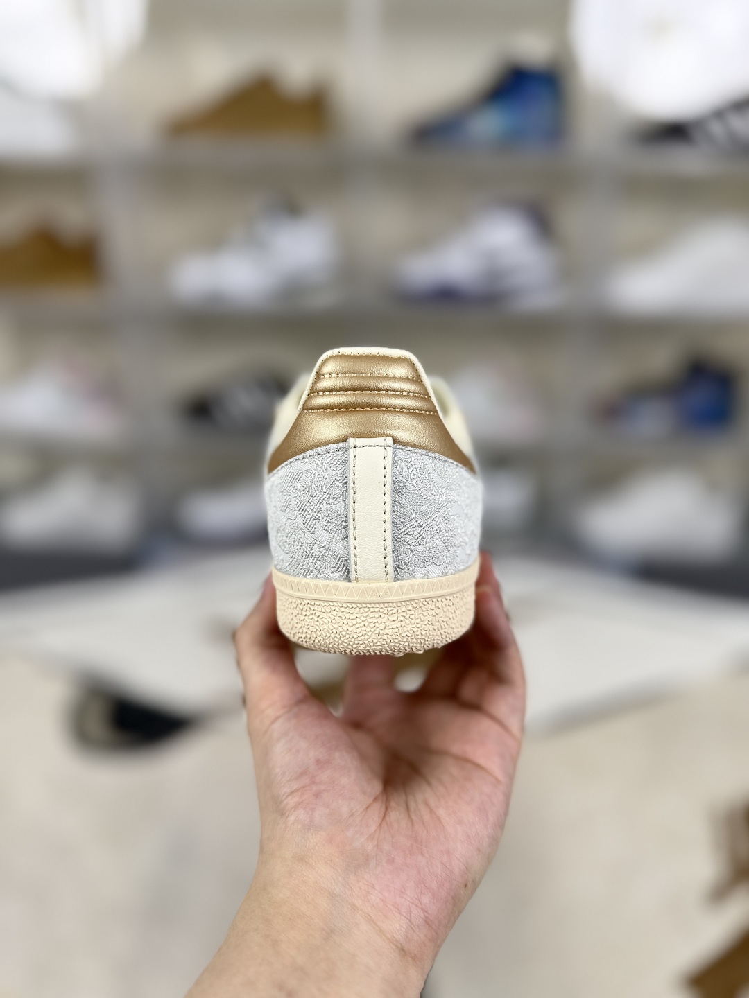 Adidas Originals Samba OG Women's Low-Top Sneakers - Light Grey & Beige 3 cmp i1750019580086 7510 0 2