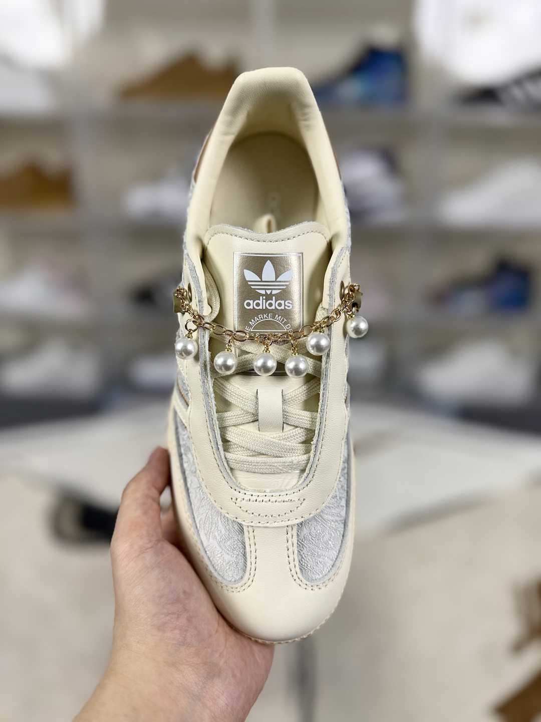 Adidas Originals Samba OG Women's Low-Top Sneakers - Light Grey & Beige 4 cmp i1750019583331 7291 0 3