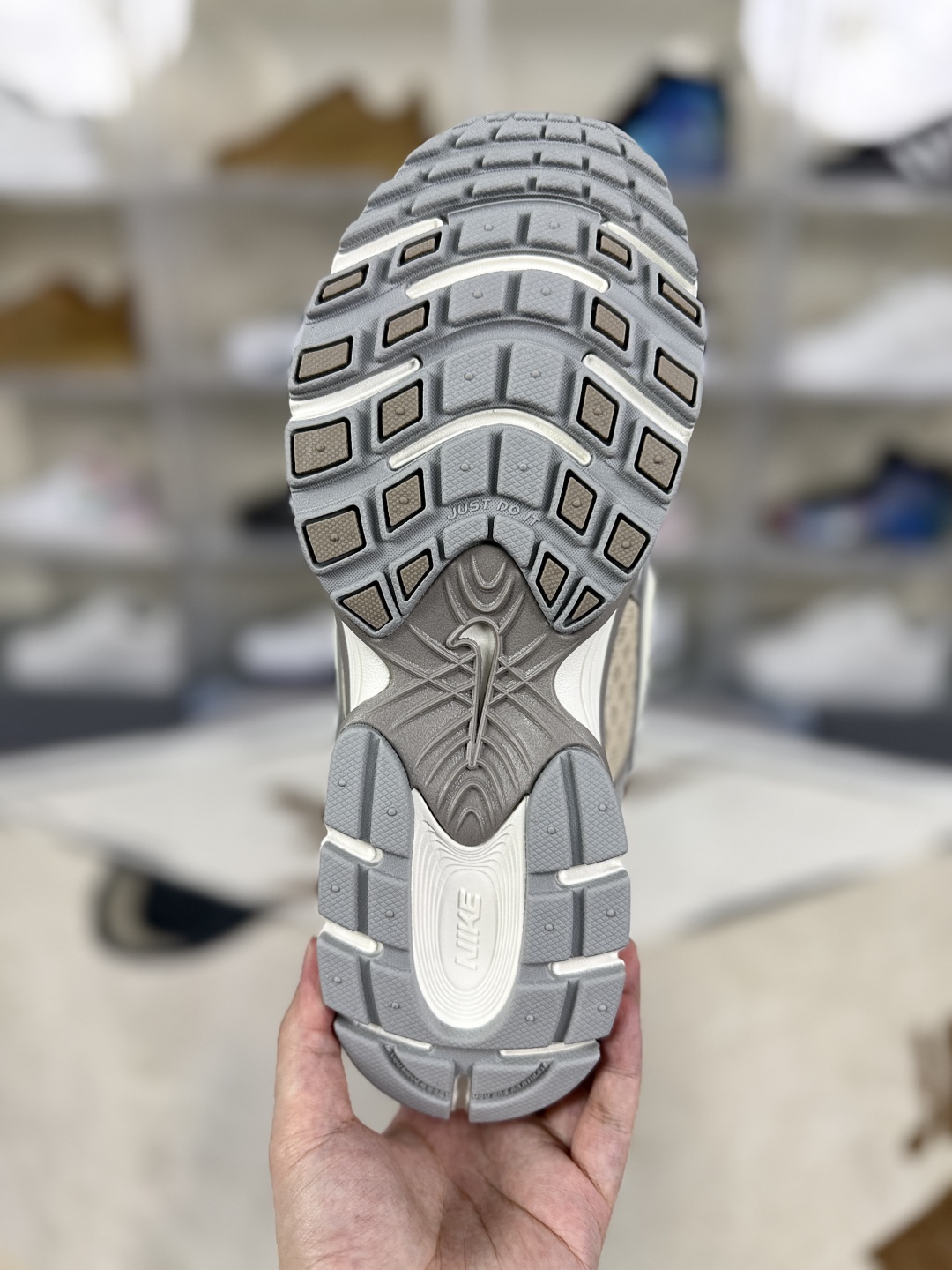 Nike V5 RNR Running Shoes: Comfort, Style, and Performance in Every Step 6 cmp i1750113047486 6594 0 4