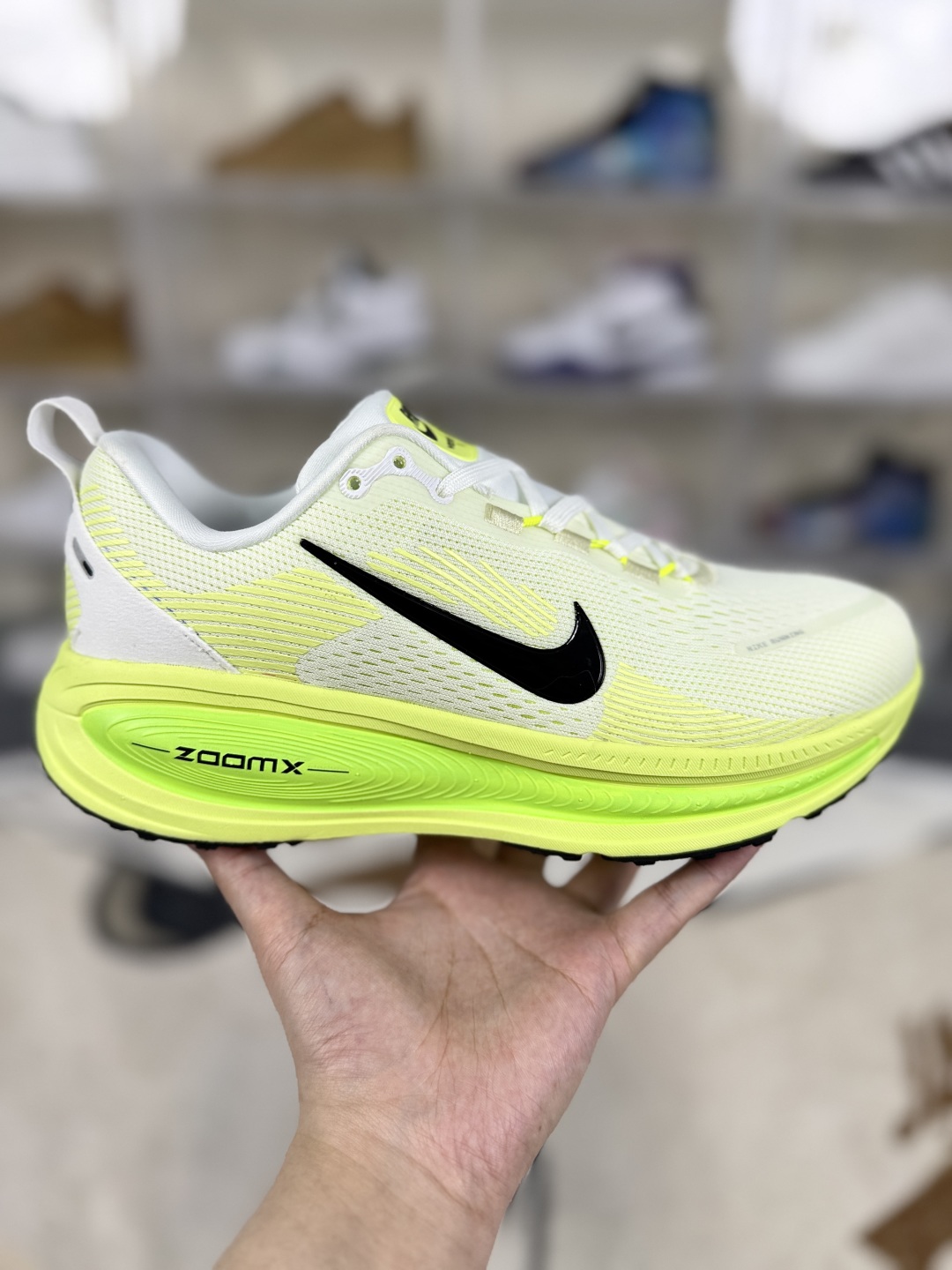 Nike Vomero 18: Comfort & Style in Every Step. Shop Now! 8 cmp i1750195202033 91 0 5