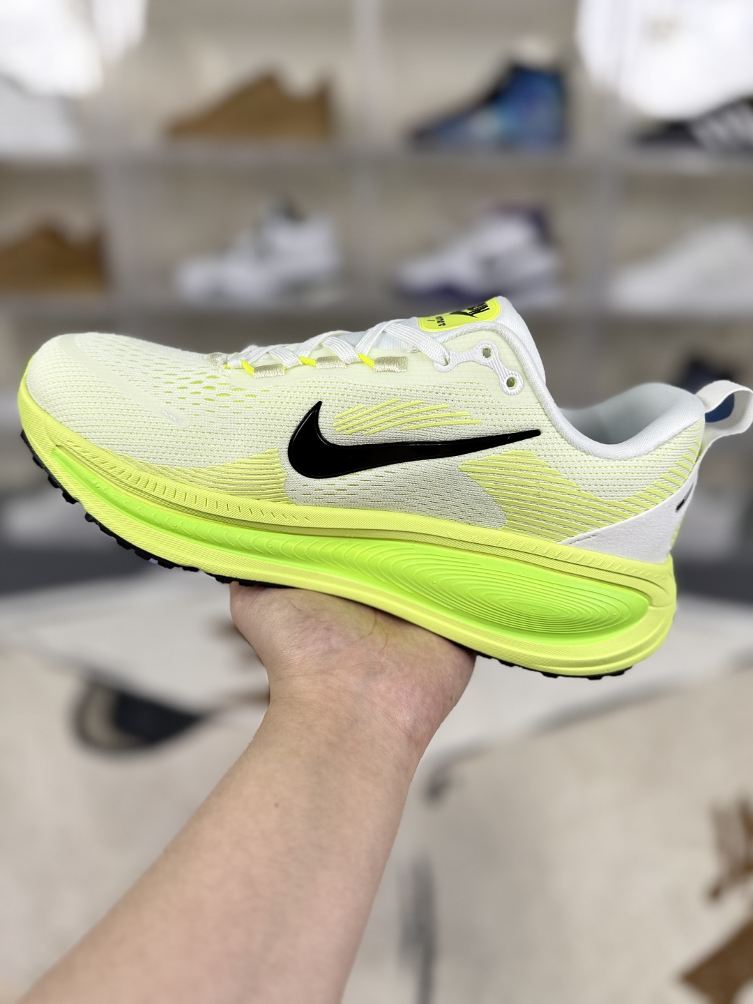 Nike Vomero 18: Comfort & Style in Every Step. Shop Now! 3 cmp i1750195202035 7590 0 1