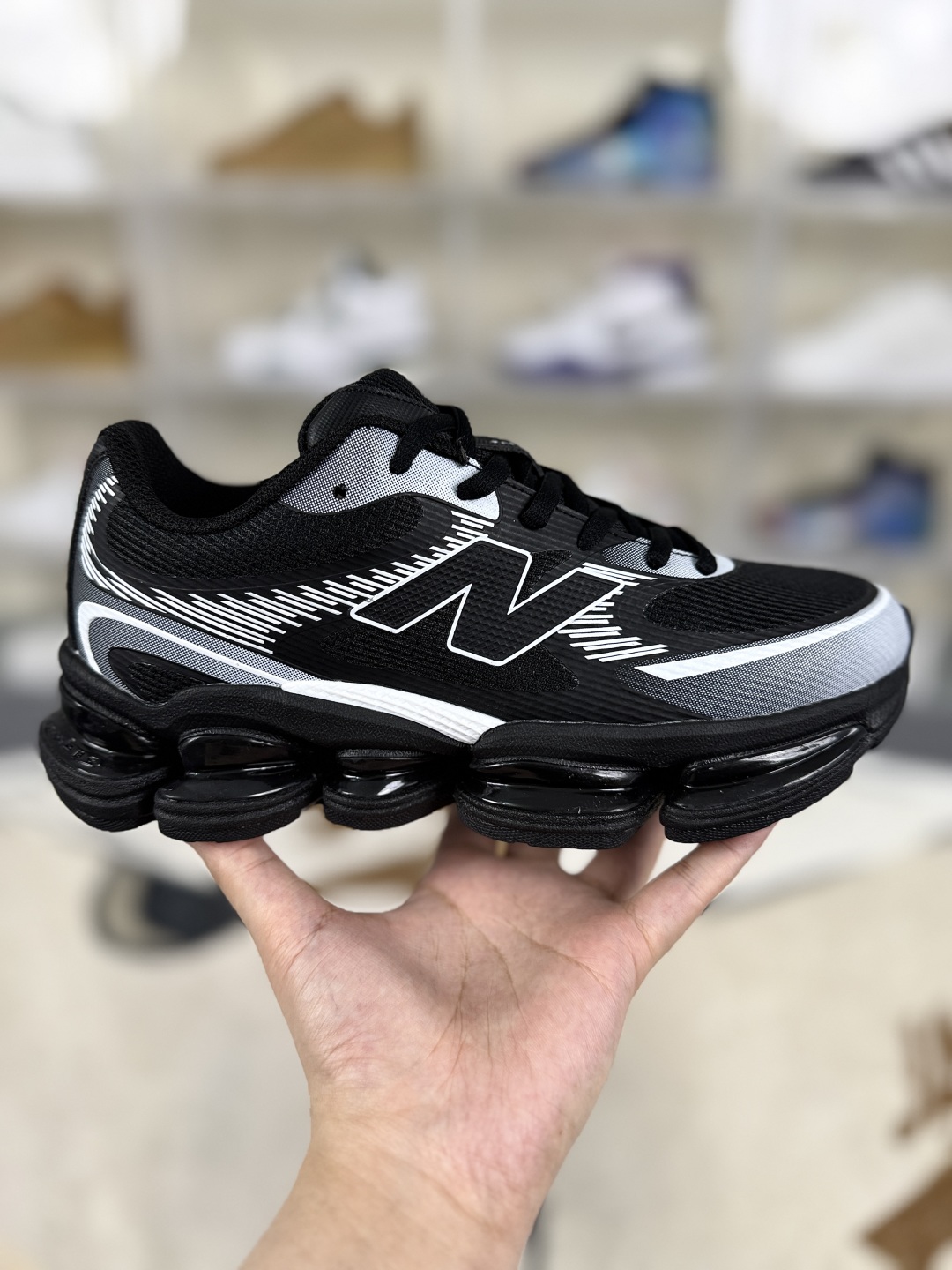 New Balance 2000 Black/White Running Shoes - Comfortable and Stylish 7 cmp i1750195312124 7649 0 5