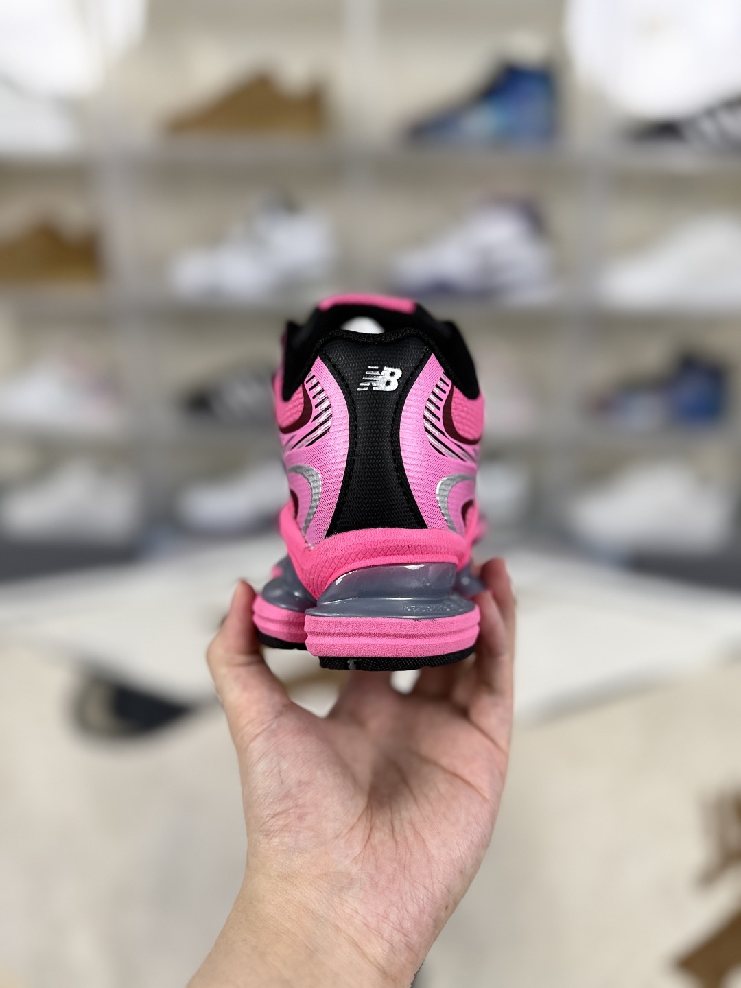 New Balance 2000 Running Shoes - Pink - Comfortable and Stylish for Men & Women 4 cmp i1750195374808 5438 0 2
