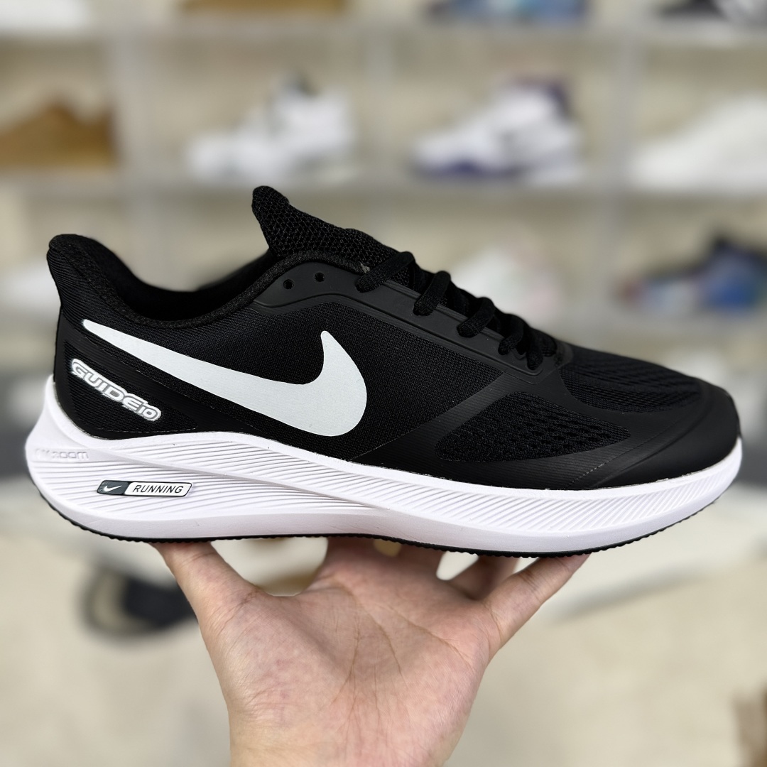 Nike Zoom Winflo 7X Running Shoes - Black and White - Comfort and Performance 8 cmp i1750275389743 6322 0 5