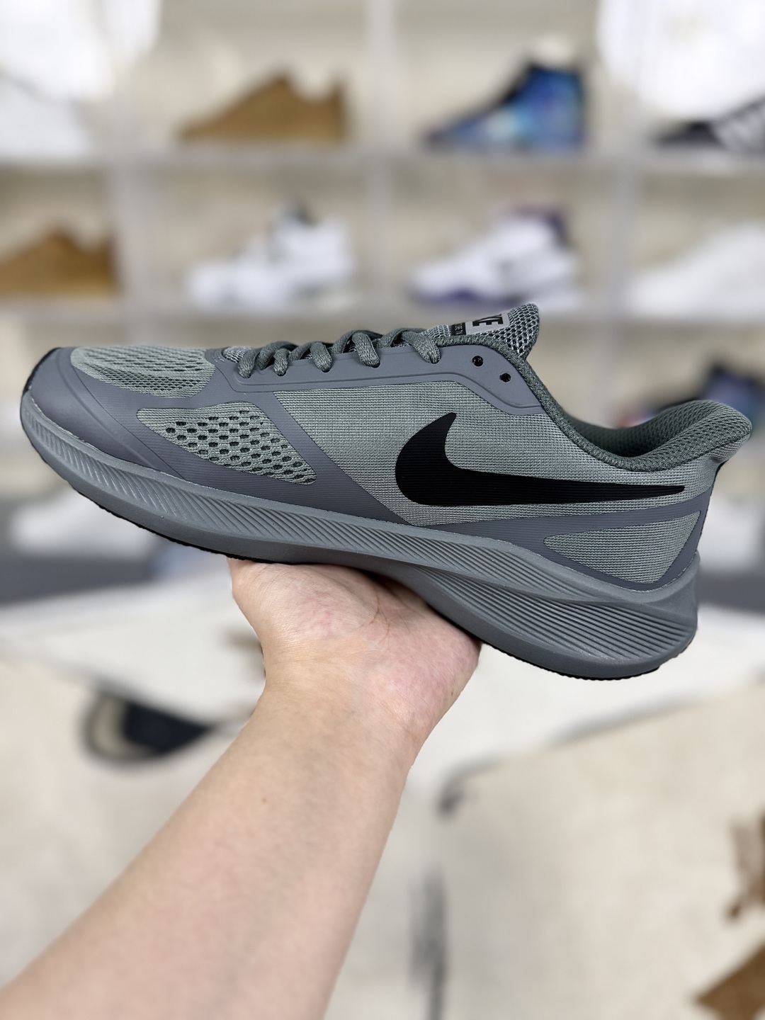 Nike Zoom Winflo 7X Running Shoes - Gray, Comfortable, Low-Top, Casual Sneakers 2 cmp i1750275586008 8782 0 1