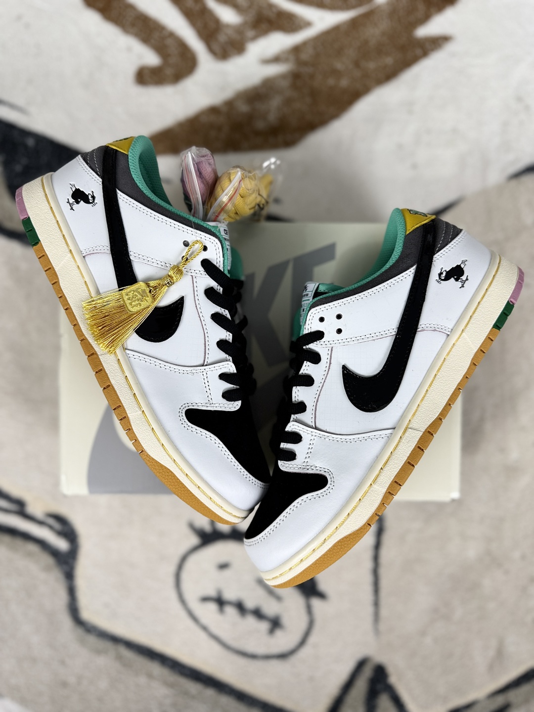 Nike Dunk SB Low Pro Skateboarding Shoes, Comfort, Style, and Durability 6 cmp i1750360995196 7684 0 6