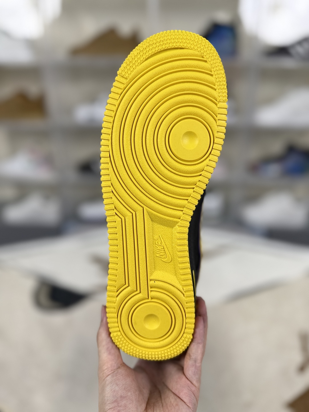 Nike Air Force 1 Low Kobe Bryant Black Yellow, Unisex Low-Top Sneakers 7 cmp i1750454592999 1904 0 4