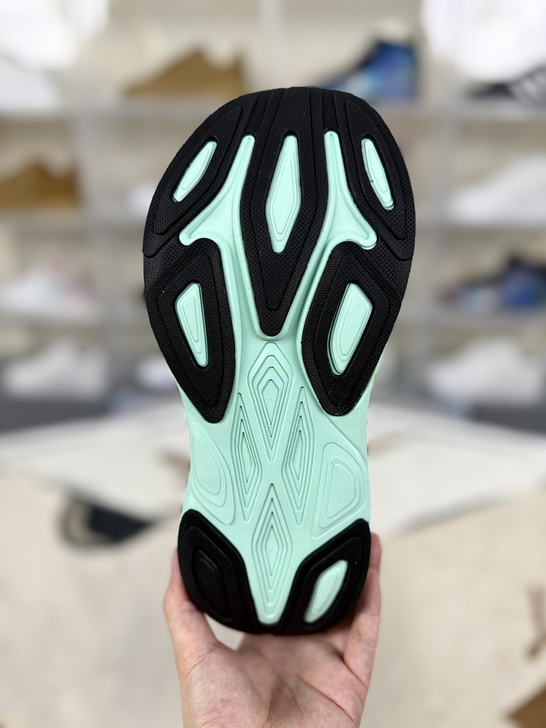New Balance FuelCell Fresh Foam More Low-Top Running Shoes - White/Green 7 cmp i1750531116880 3852 0 4