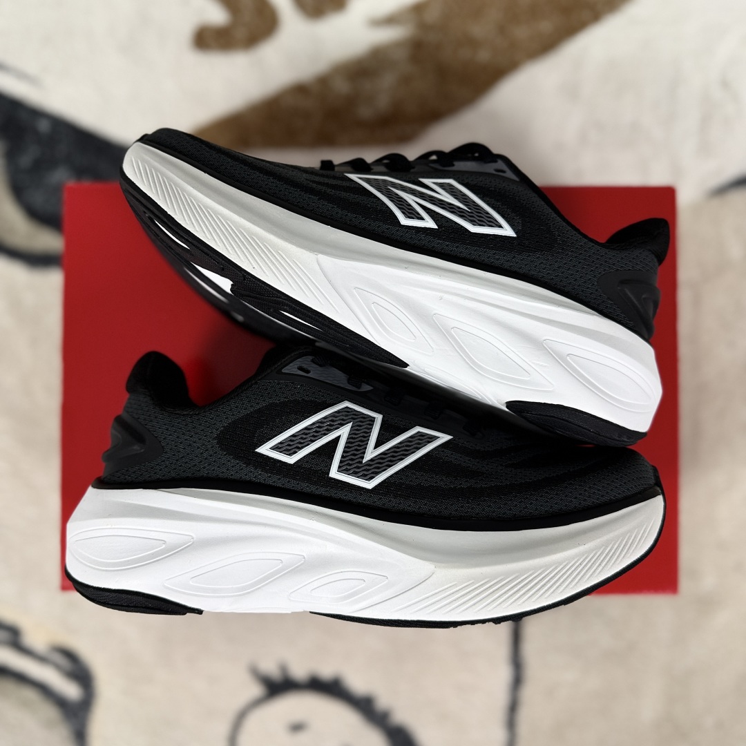 New Balance FuelCell Fresh Foam More Running Shoes - Black/White 9 cmp i1750531324935 4793 0 7