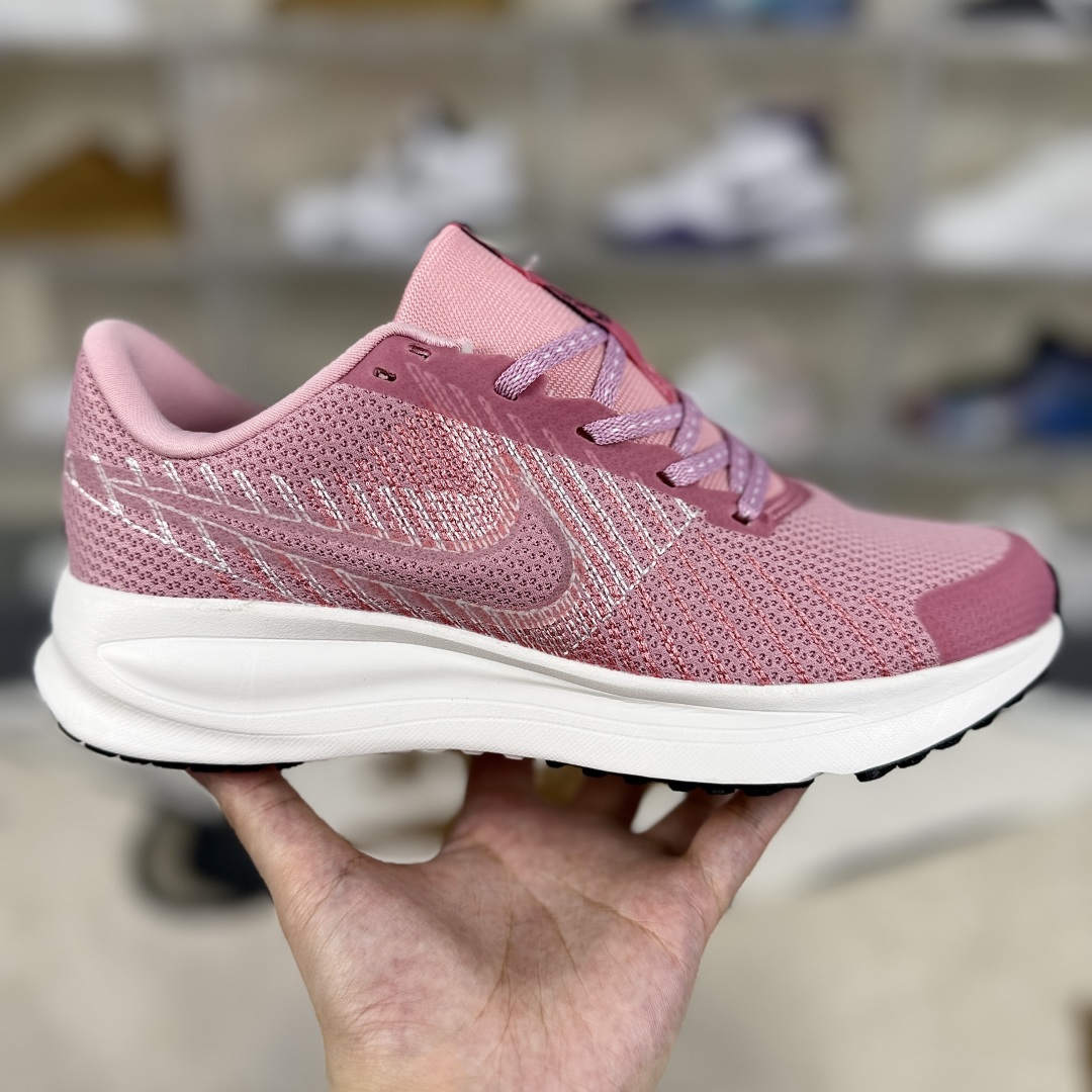 Nike Run Defy Women's Running Shoes - Comfortable, Durable, and Breathable 7 cmp i1750703866826 4172 0 5