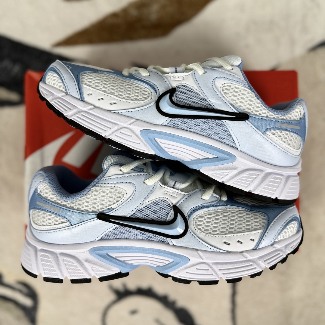 Nike V5 RNR Running Shoes - Lightweight, Breathable, and Stylish Sneakers 9 cmp i1750704181324 1804 0 7