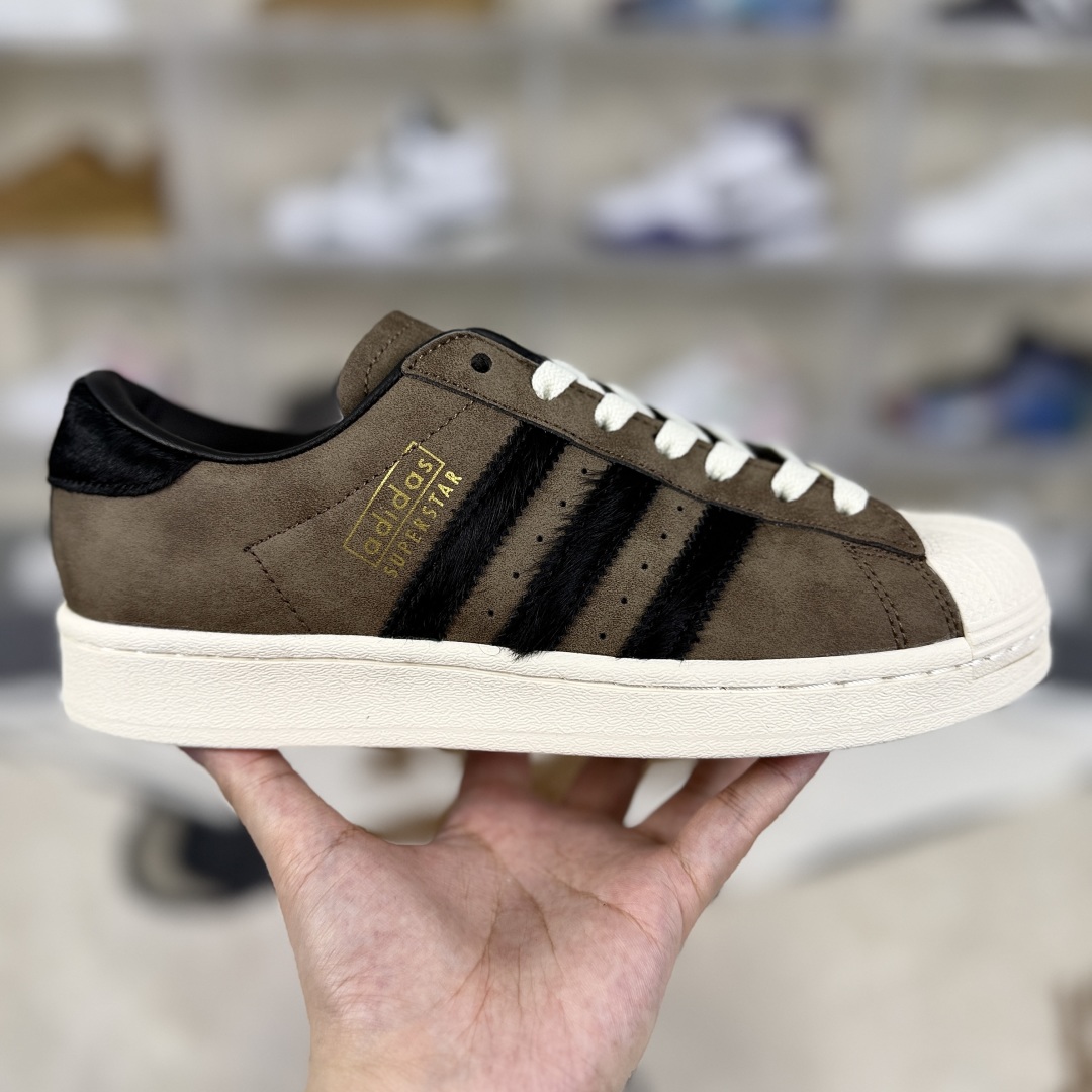 Adidas Originals Superstar Vintage Low Top Sneakers - Brown/Black - Unisex 8 cmp i1750704326863 4899 0 5