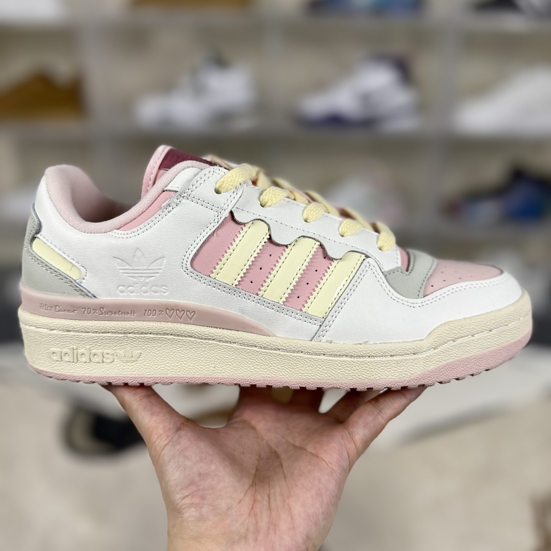 Adidas Originals Forum 84 Low: Retro Style, Modern Comfort in Pink & White 7 cmp i1750704367762 8933 0 5