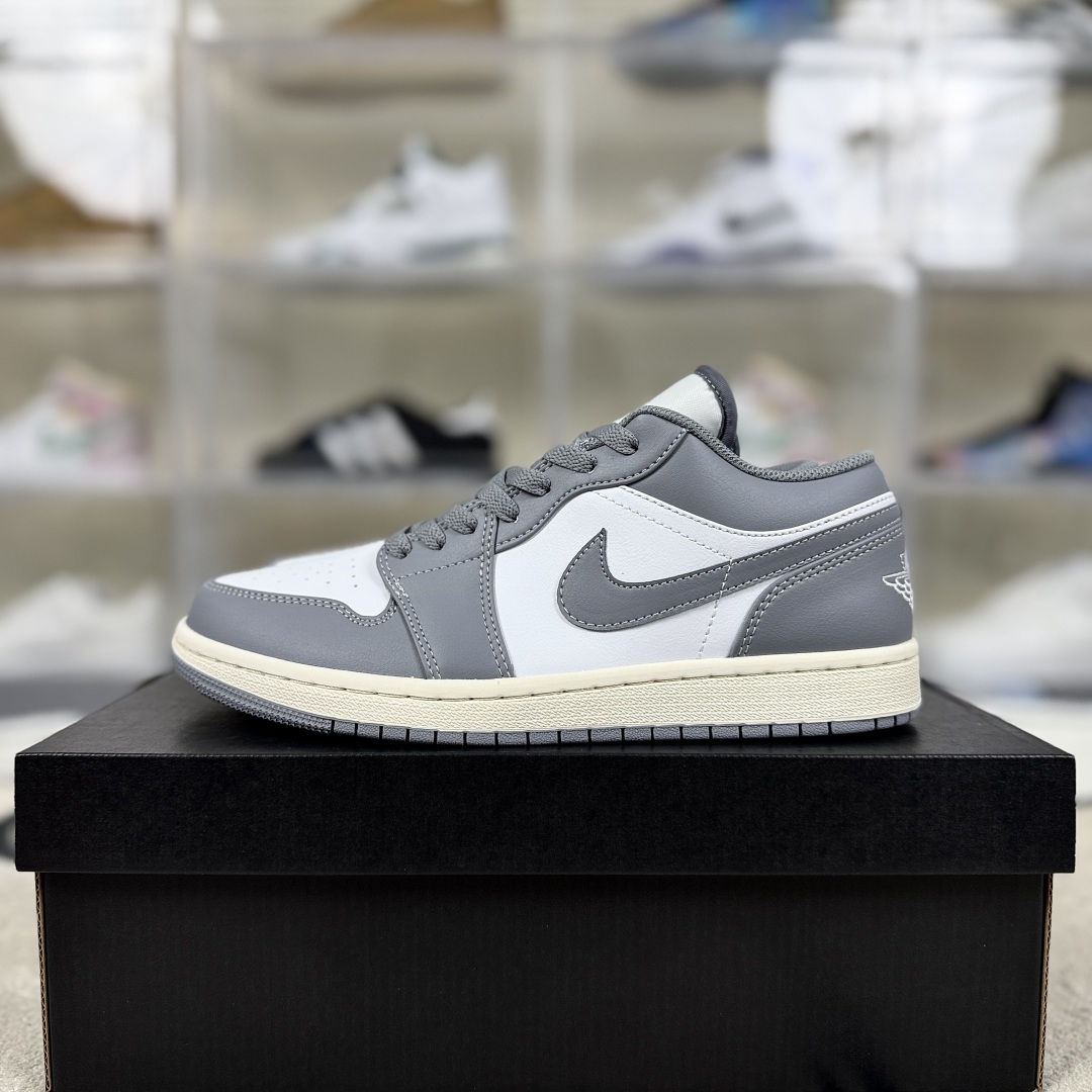 Jordan Air 1 Low Stealth White (Small Dior) Retro Basketball Shoes 10 cmp i1750704408135 7371 0 8