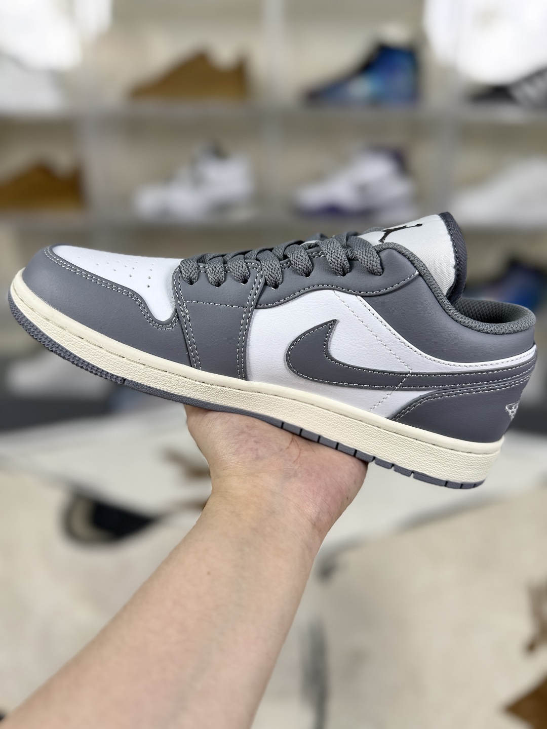Jordan Air 1 Low Stealth White (Small Dior) Retro Basketball Shoes 3 cmp i1750704411744 5584 0 1