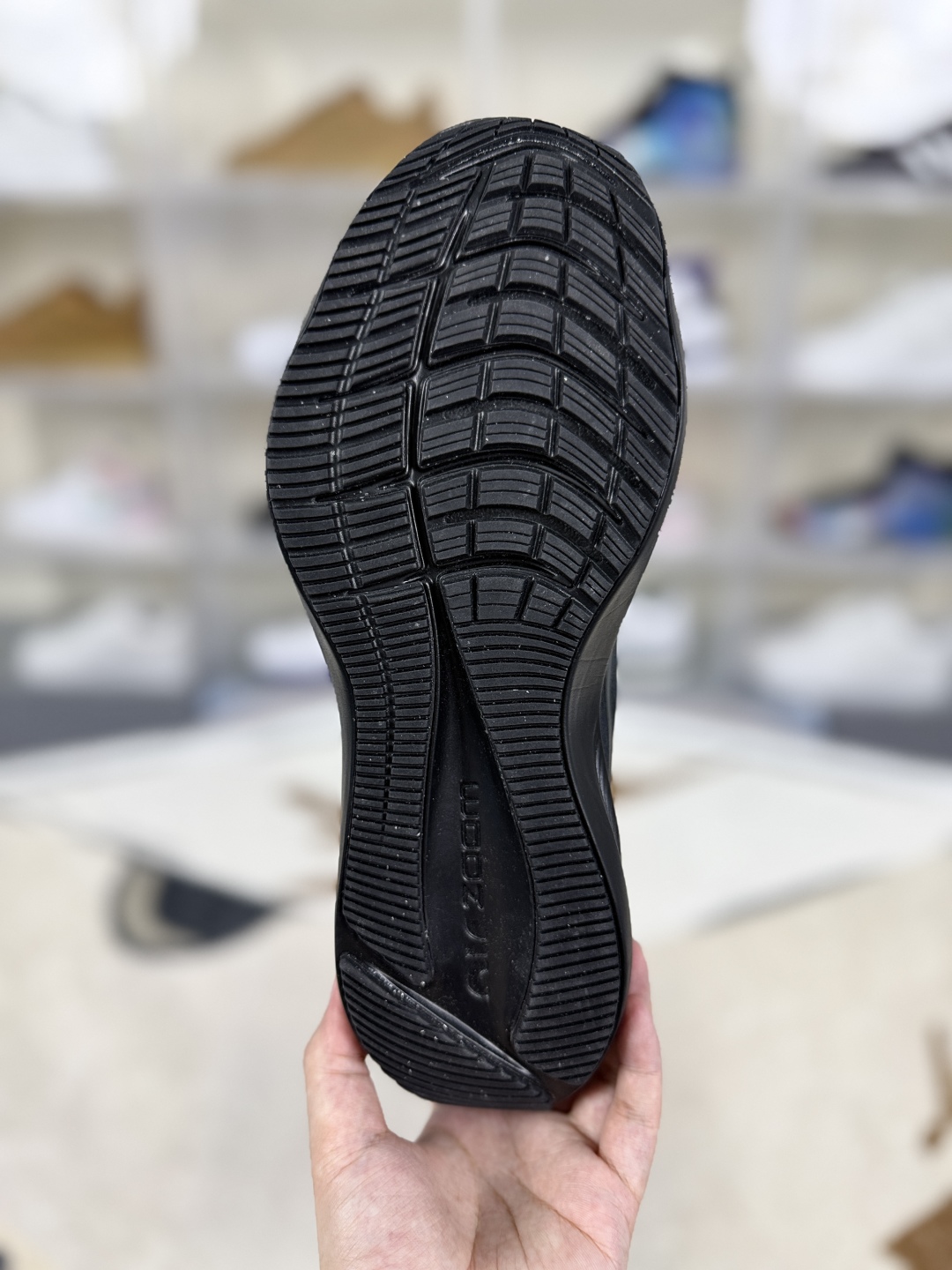 Nike Zoom Winflo 7 Black Running Shoes - Men's Low Top Athletic Sneakers 7 cmp i1750793679602 1570 0 4