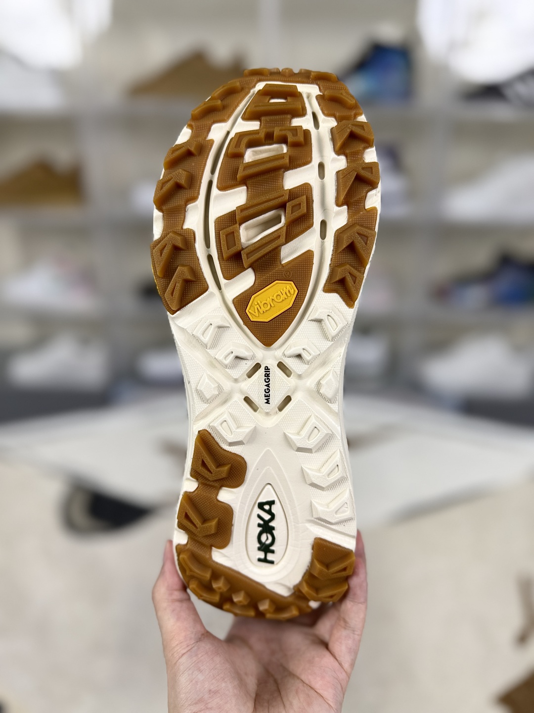 Hoka One One Mafate Three 2 Running Shoes - Lightweight & Comfortable 7 cmp i1750793827216 1332 0 4