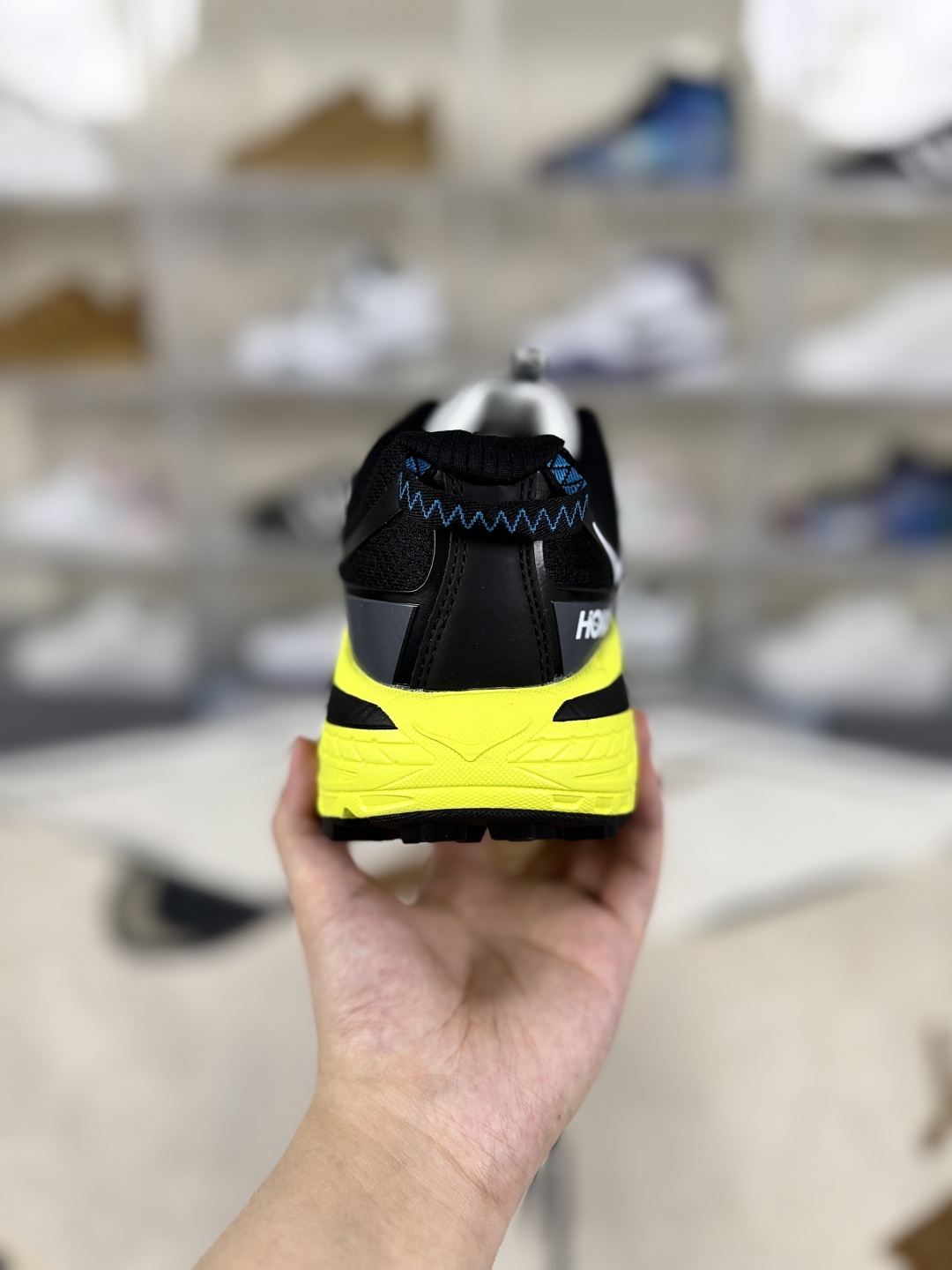 Hoka One One Mafate Three 2 Running Shoes - Comfortable, Durable, and Breathable 4 cmp i1750793848725 1131 0 2