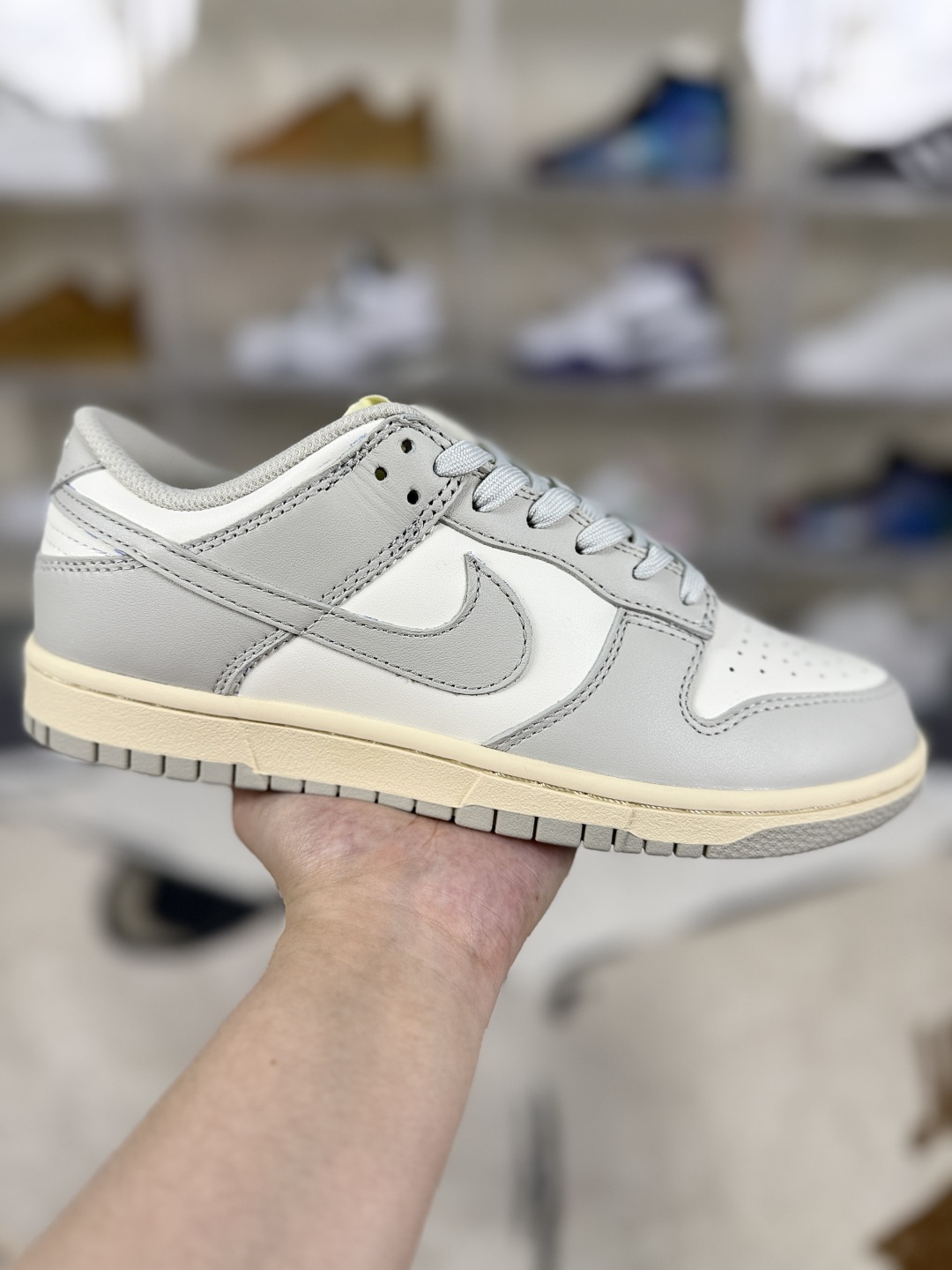 Nike Dunk Low Light Bone: Timeless Style, Durable Comfort, Available Now! 1 cmp i1750962525603 7410 0 0