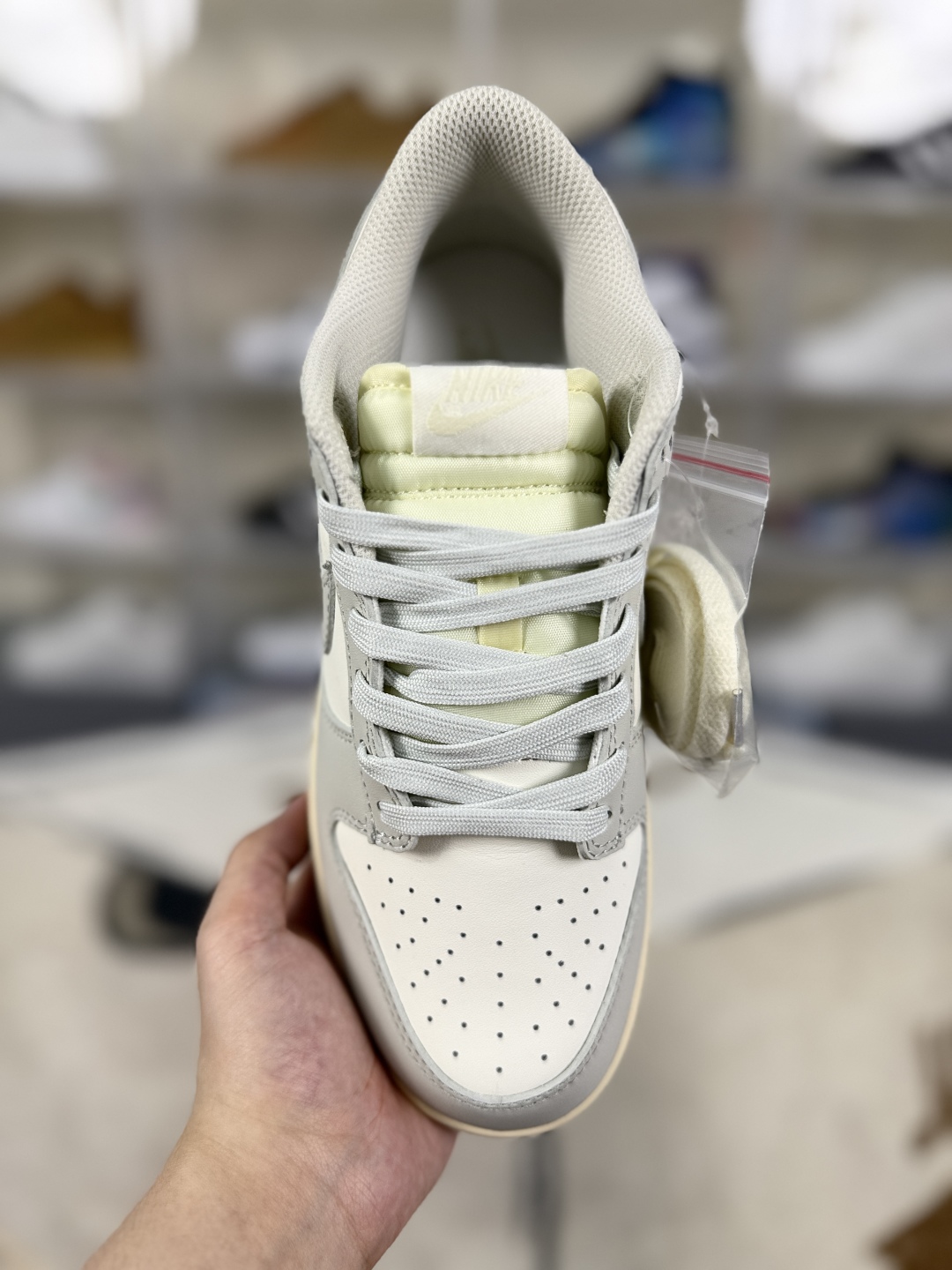 Nike Dunk Low Light Bone: Timeless Style, Durable Comfort, Available Now! 4 cmp i1750962525613 155 0 3