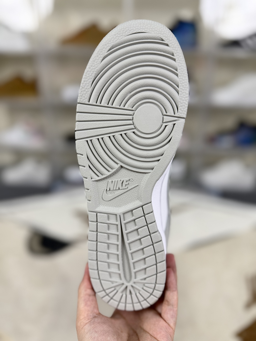 Nike Dunk Retro "Grey Fog" Leather Low-Top Sneakers - Unisex Style 7 cmp i1750962629690 1707 0 4