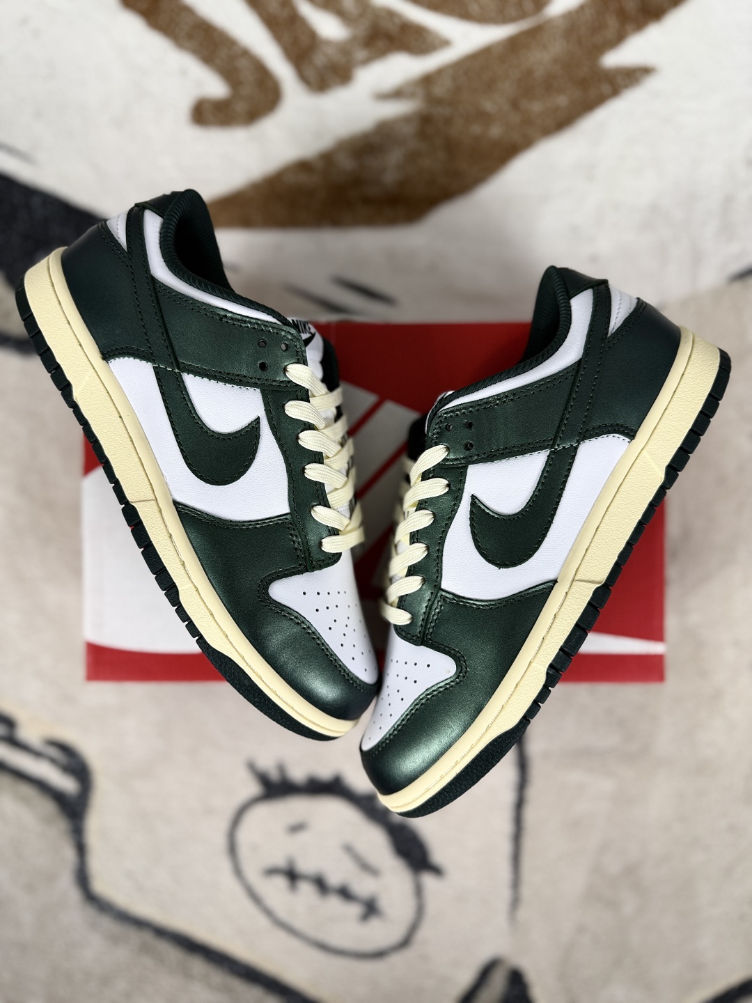 Nike Dunk Low "Vintage Green" Leather Retro Sneakers - Limited Edition 6 cmp i1750962705508 2782 0 6