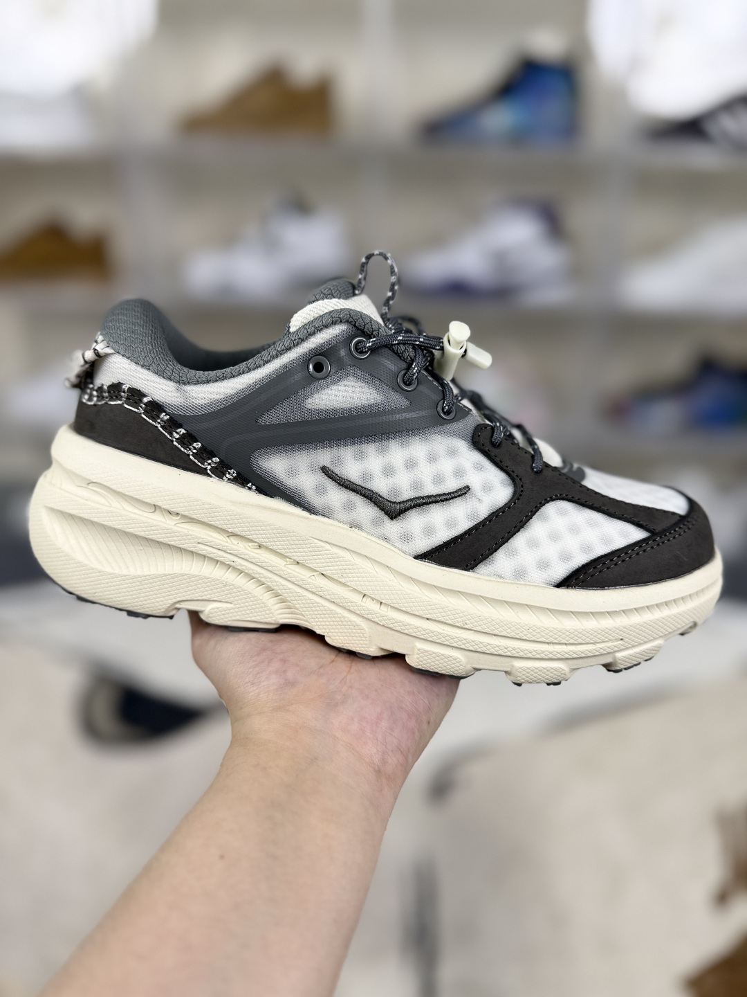 Hoka One One Bondi B3 LS Running Shoes - Comfort, Cushioning, and Style 2 cmp i1751047619126 3735 0 0