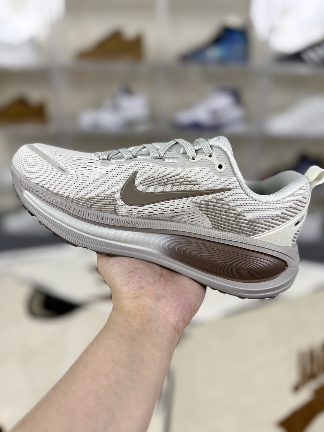 Nike Vomero 18 Women's Running Shoes - Comfortable, Durable, and Stylish 2 cmp i1751219500459 5079 0 1
