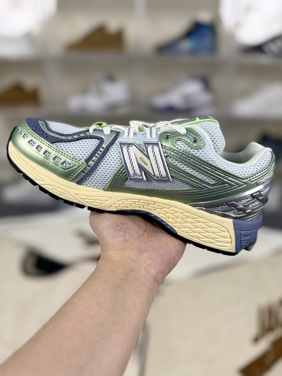 New Balance 1906R: Retro Style Meets Modern Comfort in Blue Green 2 cmp i1751393277366 3536 0 1
