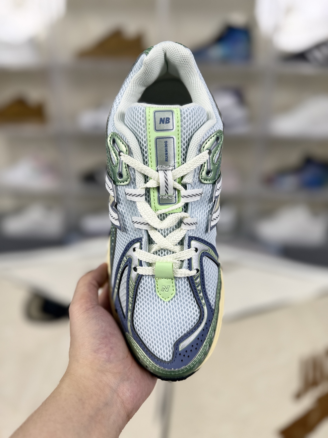 New Balance 1906R: Retro Style Meets Modern Comfort in Blue Green 4 cmp i1751393277376 7574 0 3