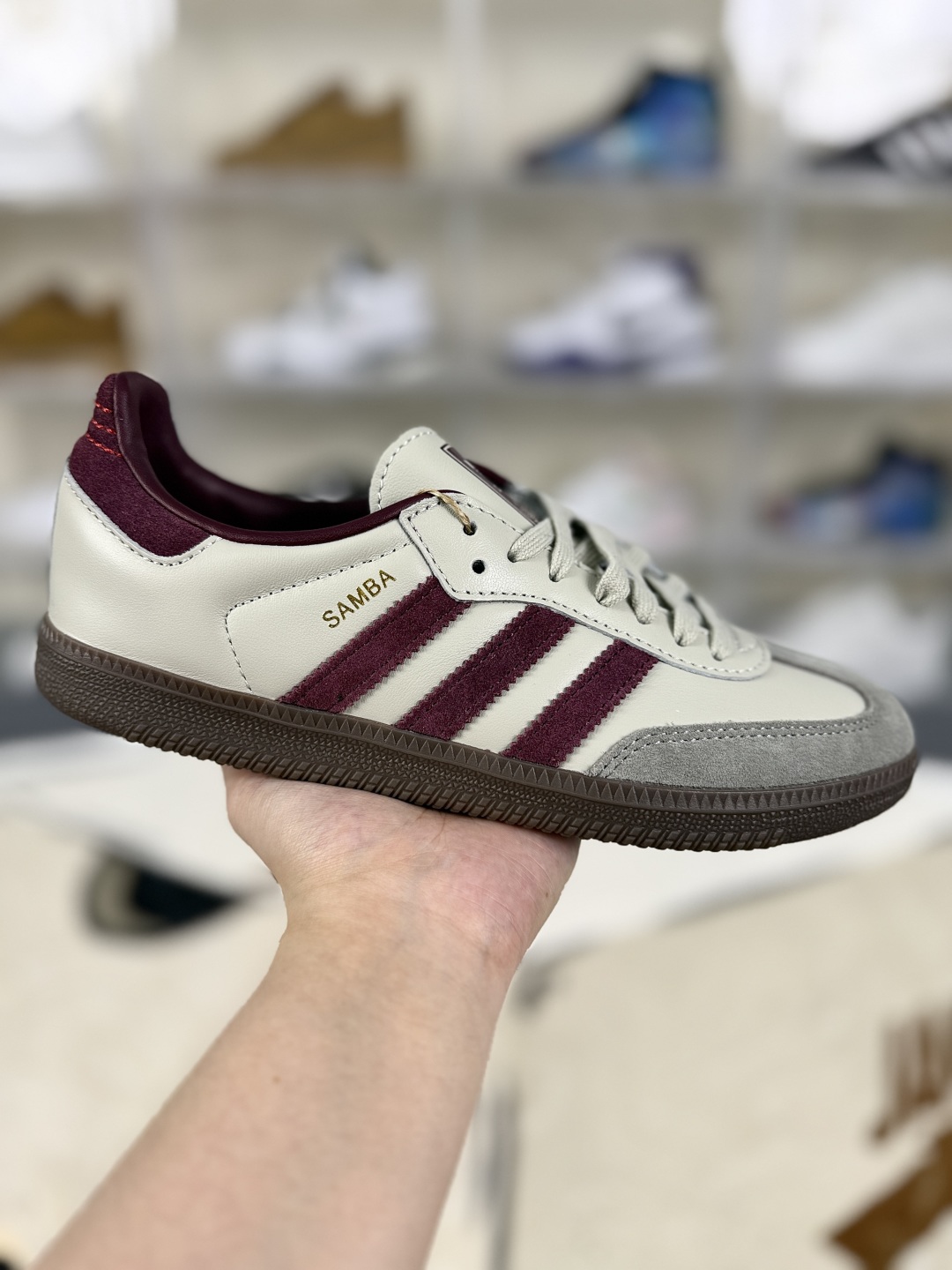 Adidas Originals Samba OG Brown Low-Top Lifestyle Sneakers - Unisex, Durable, Breathable 2 cmp i1751481189332 4087 0 0