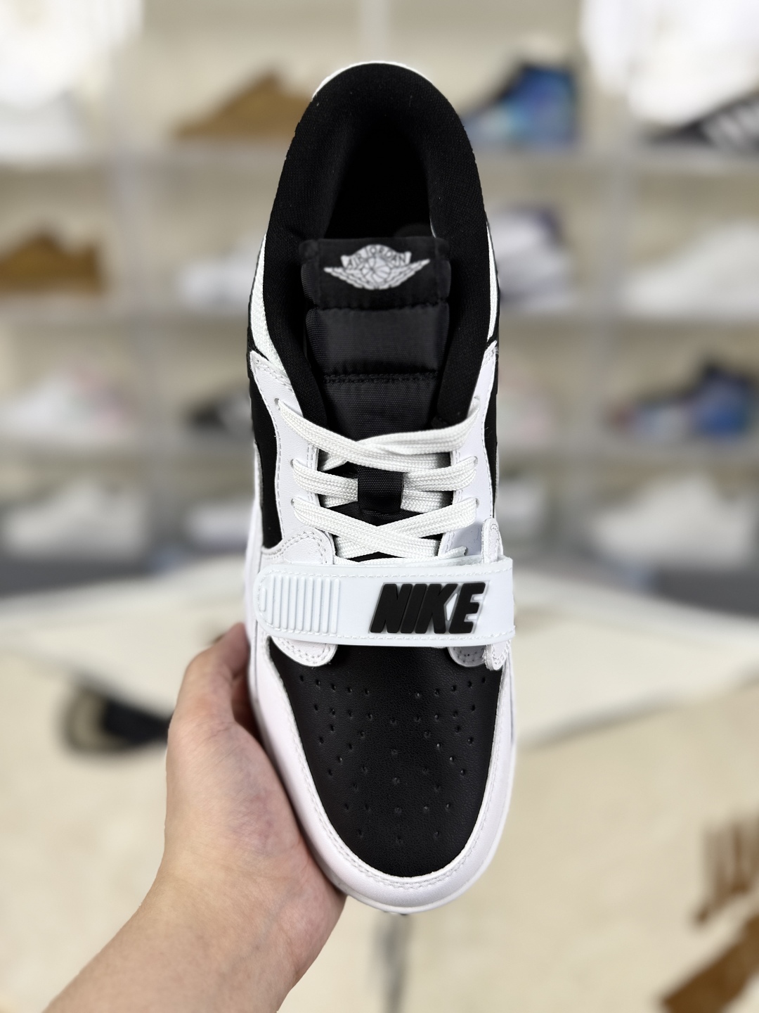 Jordan Legacy 312 Low Retro Basketball Shoes - White/Black Panda - Unisex 5 cmp i1751578449886 9804 0 3