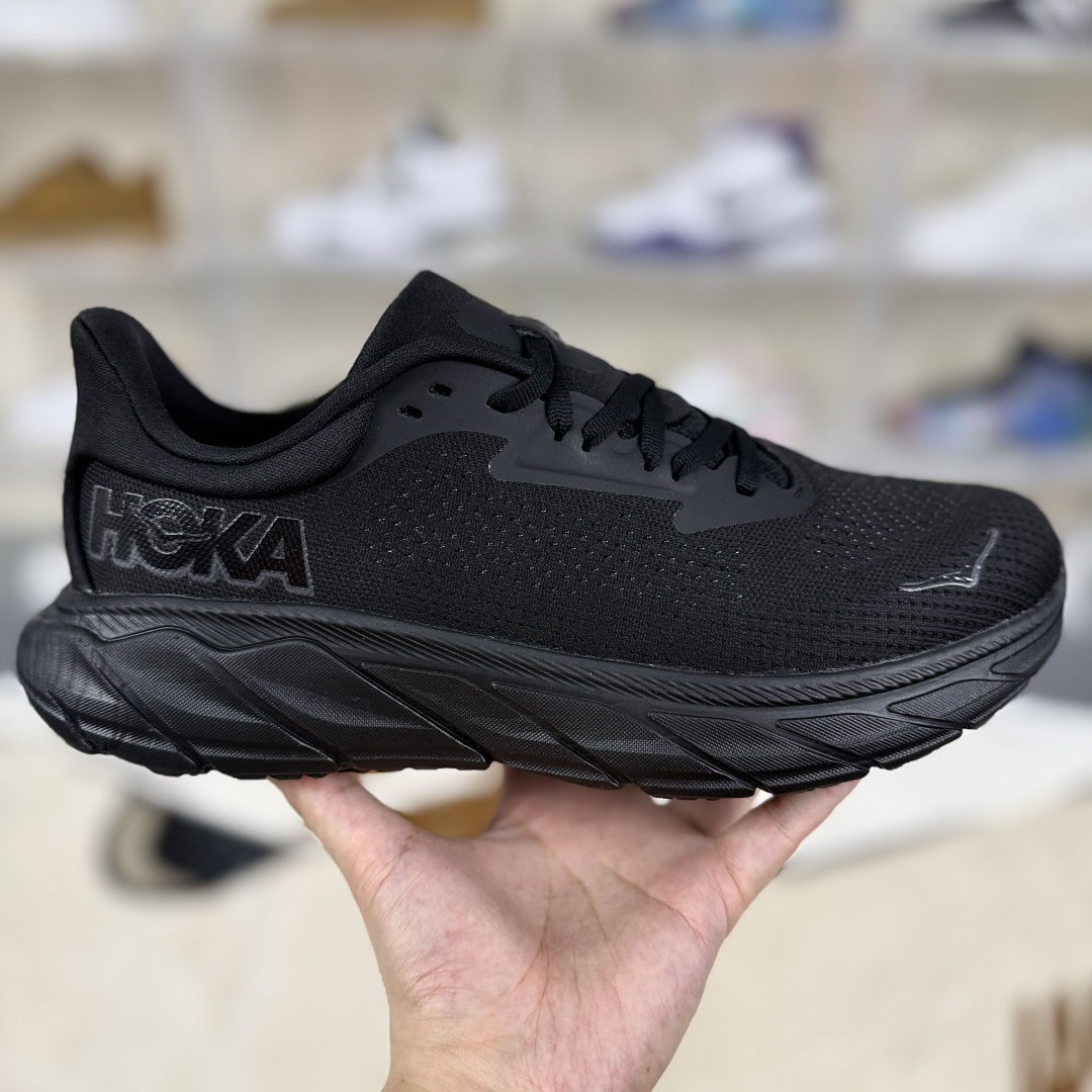 Hoka One One Arahi 7: Comfortable, Supportive, and Slip-Resistant Running Shoes 7 cmp i1752078835766 2904 0 5