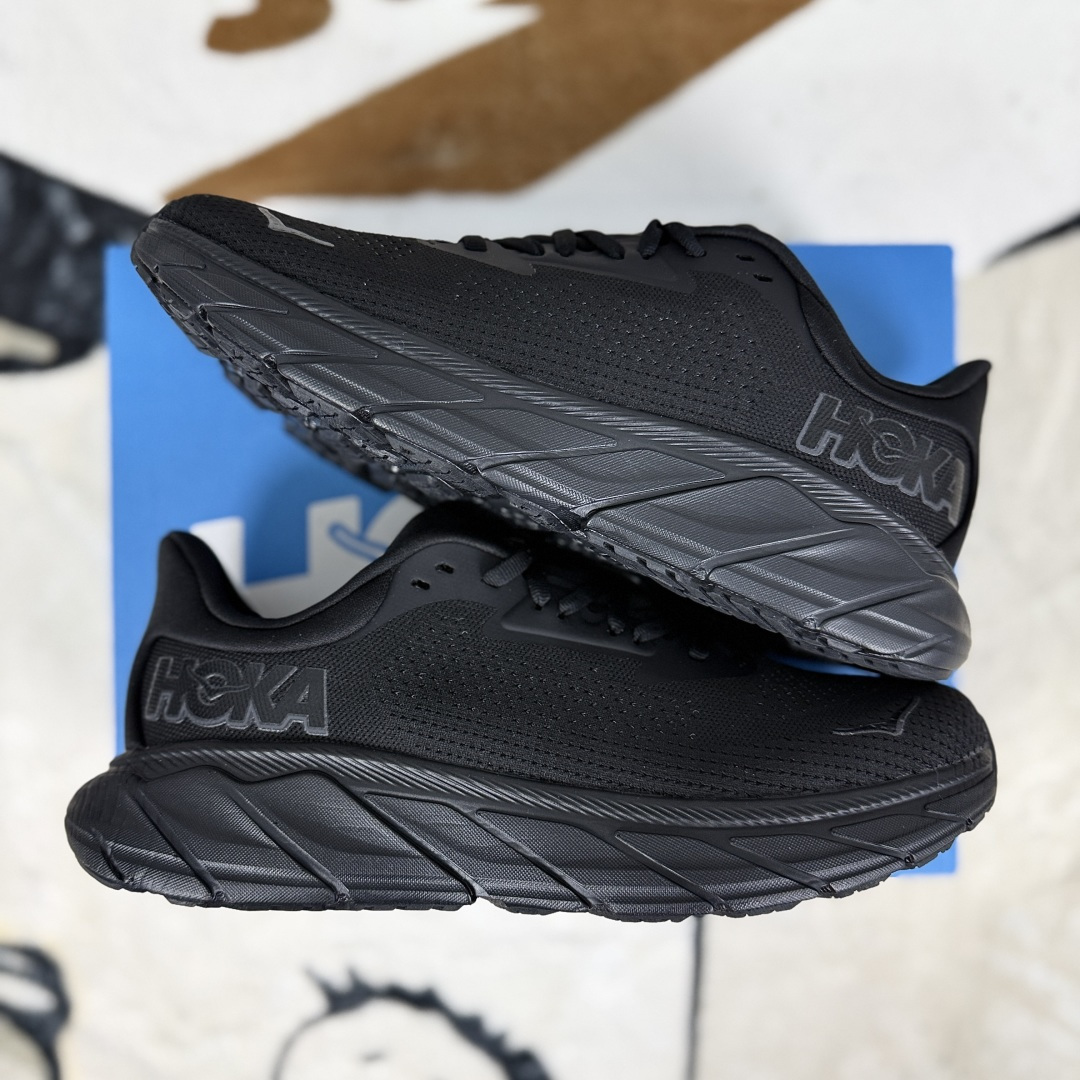 Hoka One One Arahi 7: Comfortable, Supportive, and Slip-Resistant Running Shoes 8 cmp i1752078835766 8907 0 7