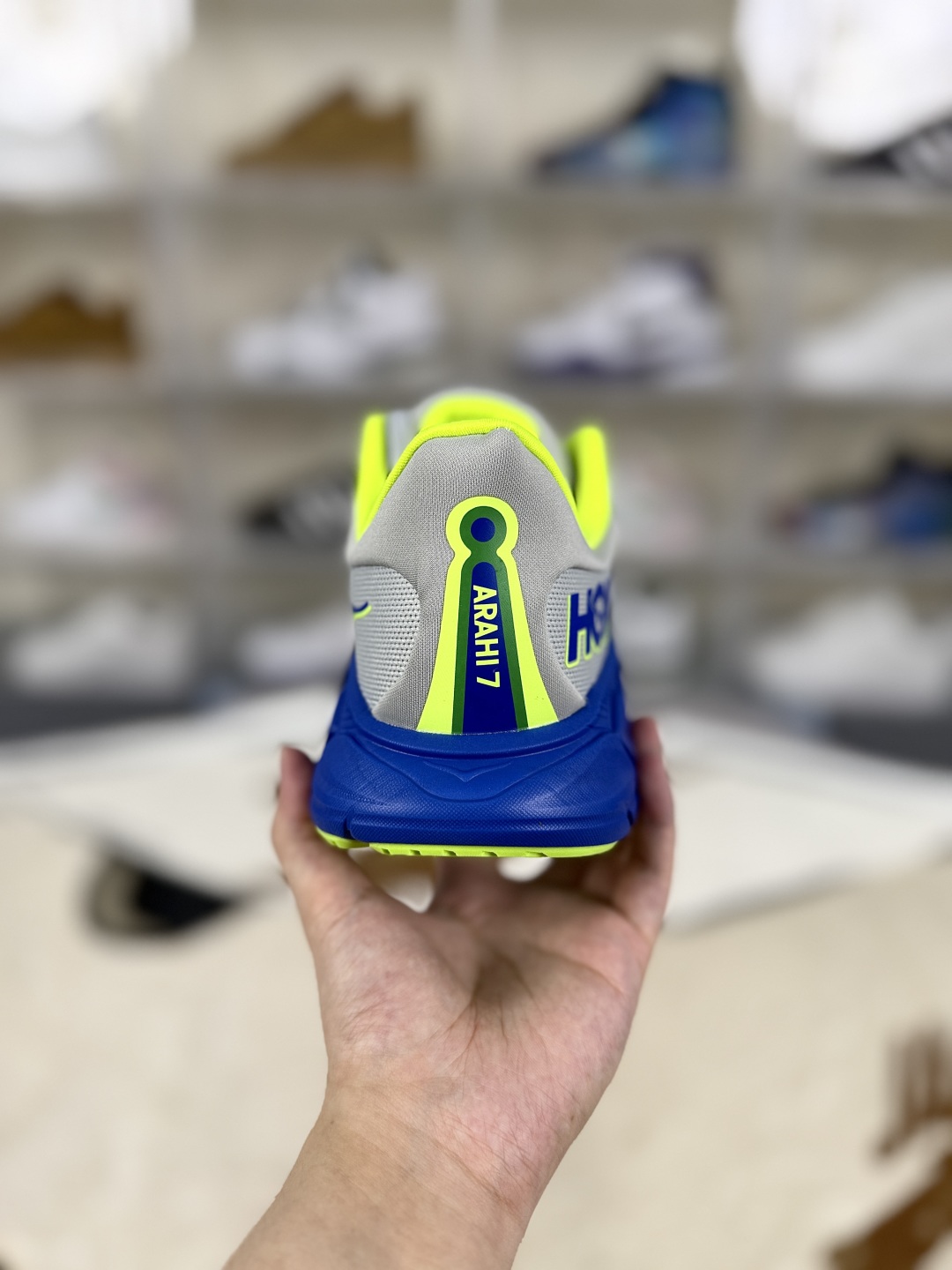 Hoka One One Arahi 7 Running Shoes - Comfortable, Supportive, and Stylish 3 cmp i1752348955086 9066 0 2