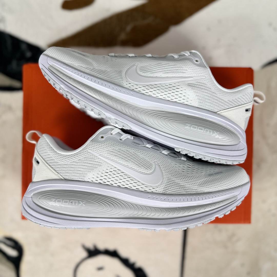 Nike Vomero 18 White Running Shoes, Comfortable, Anti-Slip, and Durable 9 cmp i1752349330514 6667 0 7