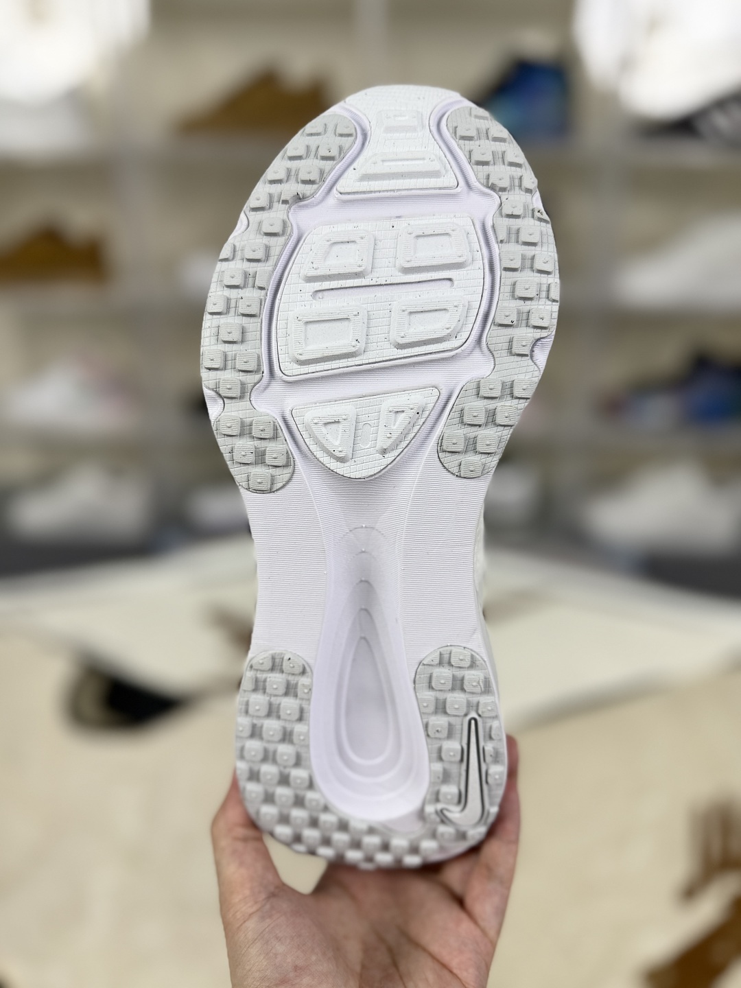 Nike Vomero 18 White Running Shoes, Comfortable, Anti-Slip, and Durable 7 cmp i1752349595353 8755 0 4