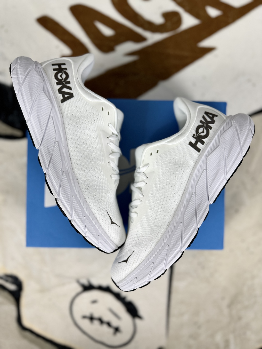 Hoka One One Arahi 7 Running Shoes - White Black, Comfortable and Durable 6 cmp i1752602107283 5143 0 6