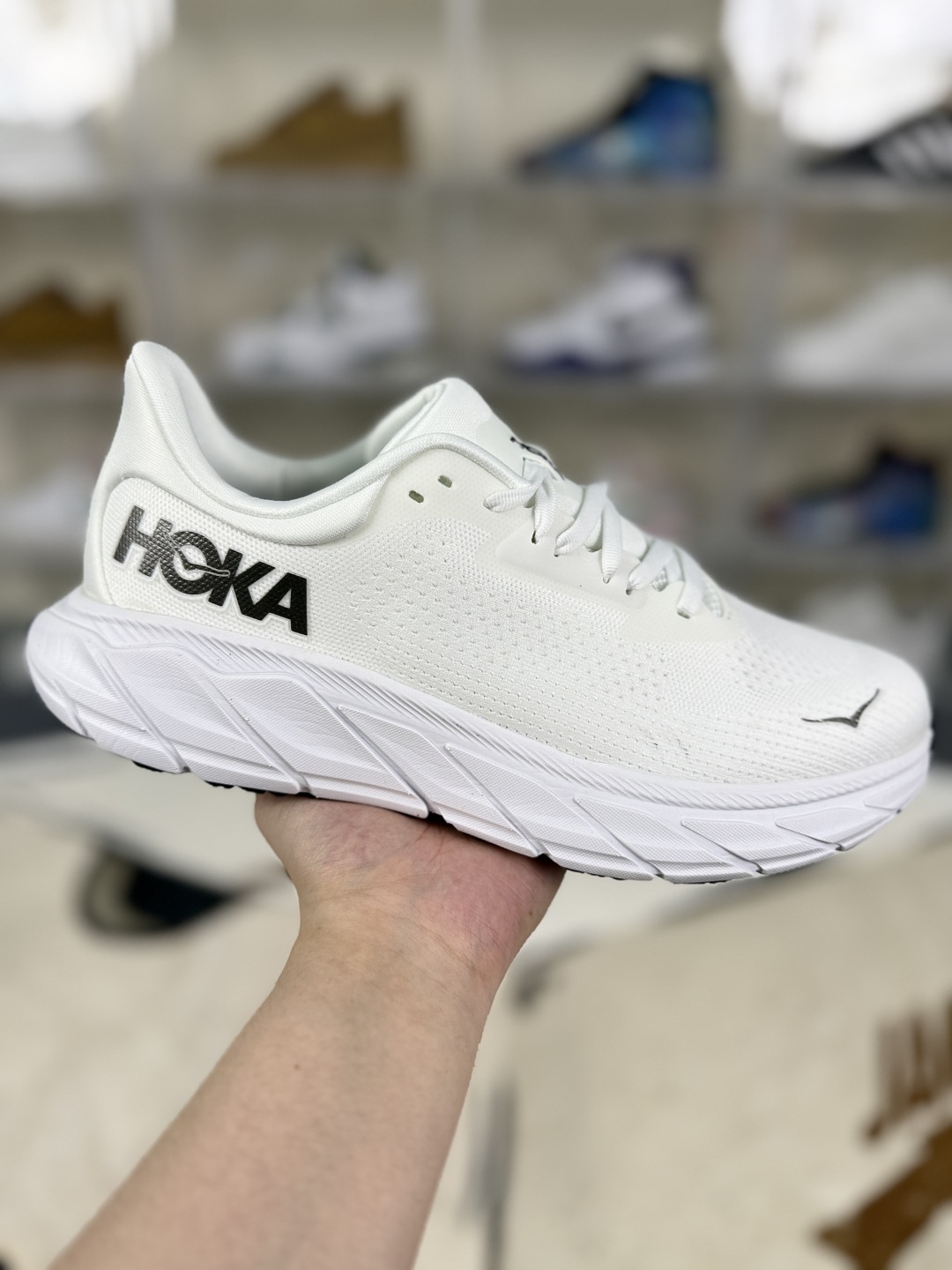 Hoka One One Arahi 7 Running Shoes - White Black, Comfortable and Durable 2 cmp i1752602107283 5221 0 0