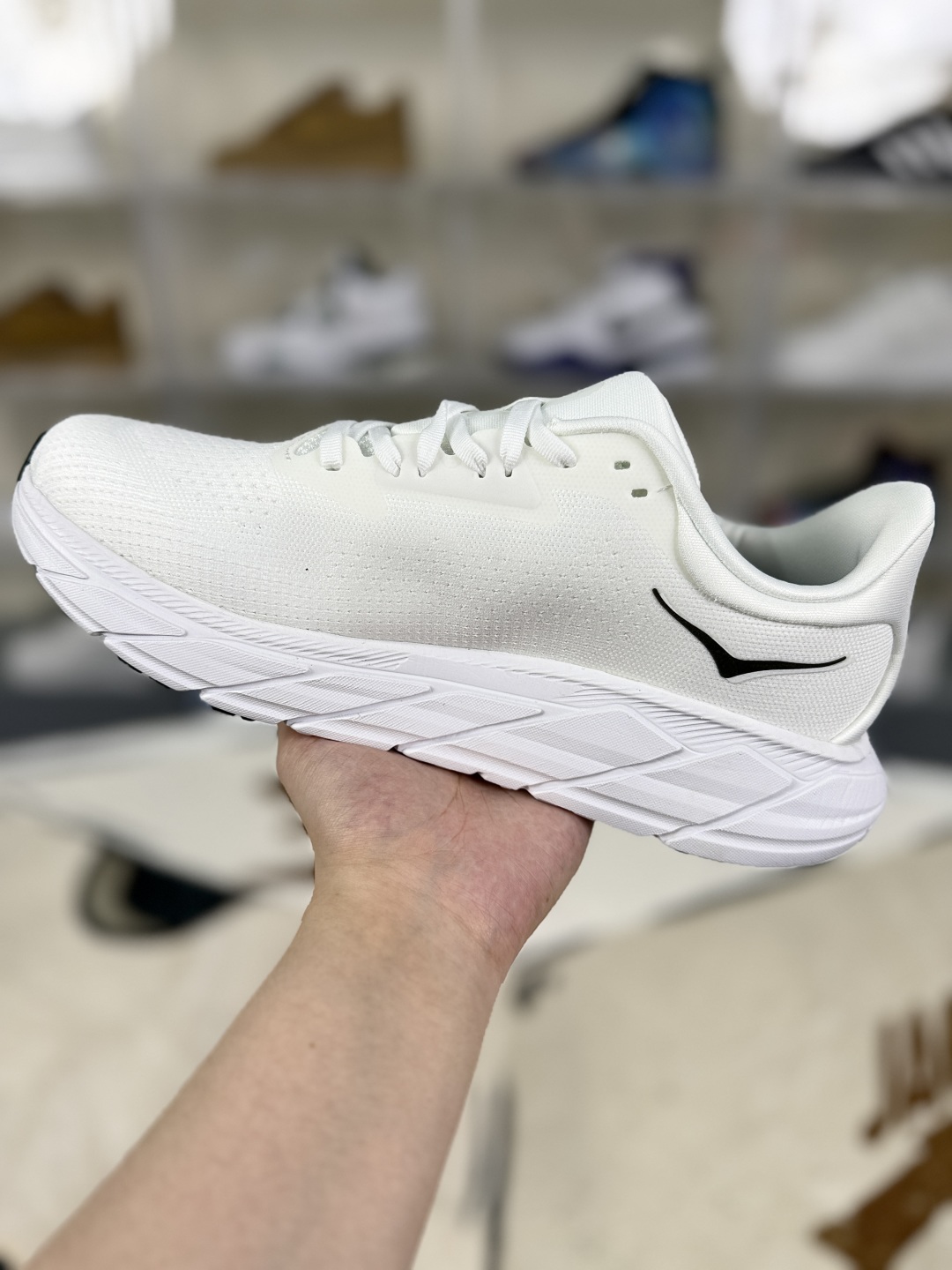 Hoka One One Arahi 7 Running Shoes - White Black, Comfortable and Durable 3 cmp i1752602109489 5217 0 1