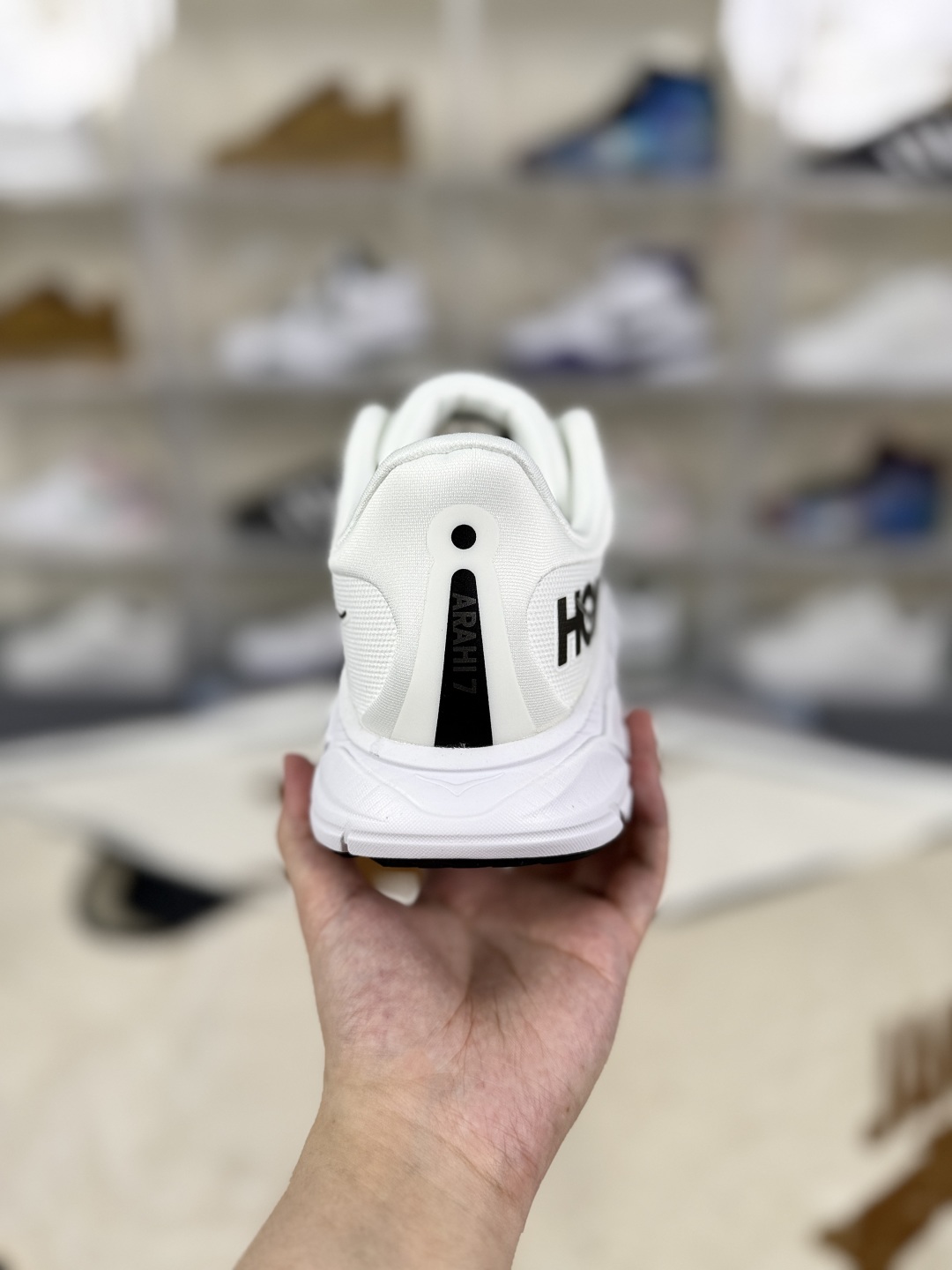 Hoka One One Arahi 7 Running Shoes - White Black, Comfortable and Durable 4 cmp i1752602109507 100 0 2