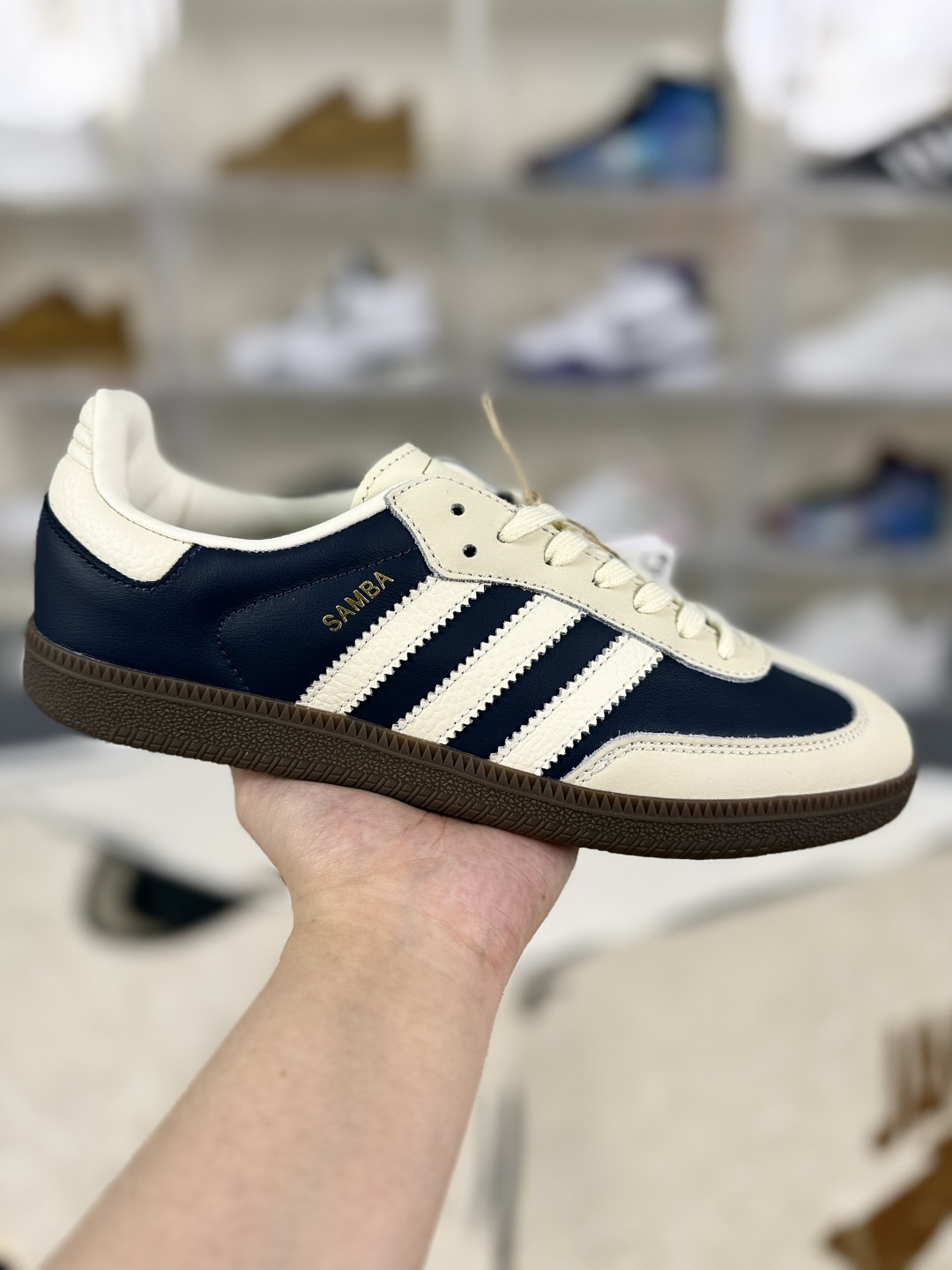 Adidas Originals Samba OG Night Indigo: Retro Style,Modern Comfort Sneakers 2 cmp i1752781508789 6103 0 0
