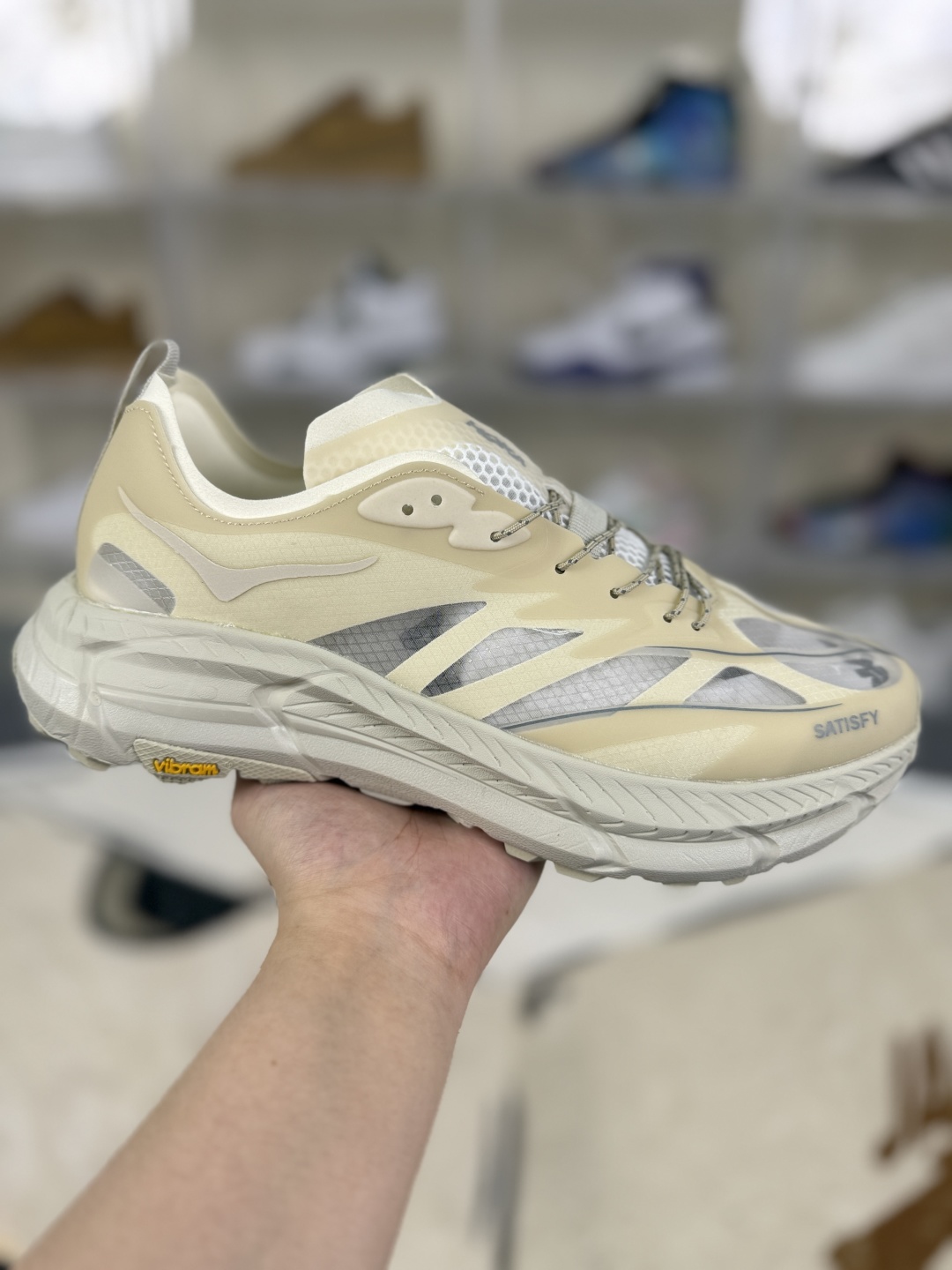 Satisfy x Hoka One One Mafate Speed 4 White Running Shoes Unisex 2 cmp i1752859764798 8779 0 0