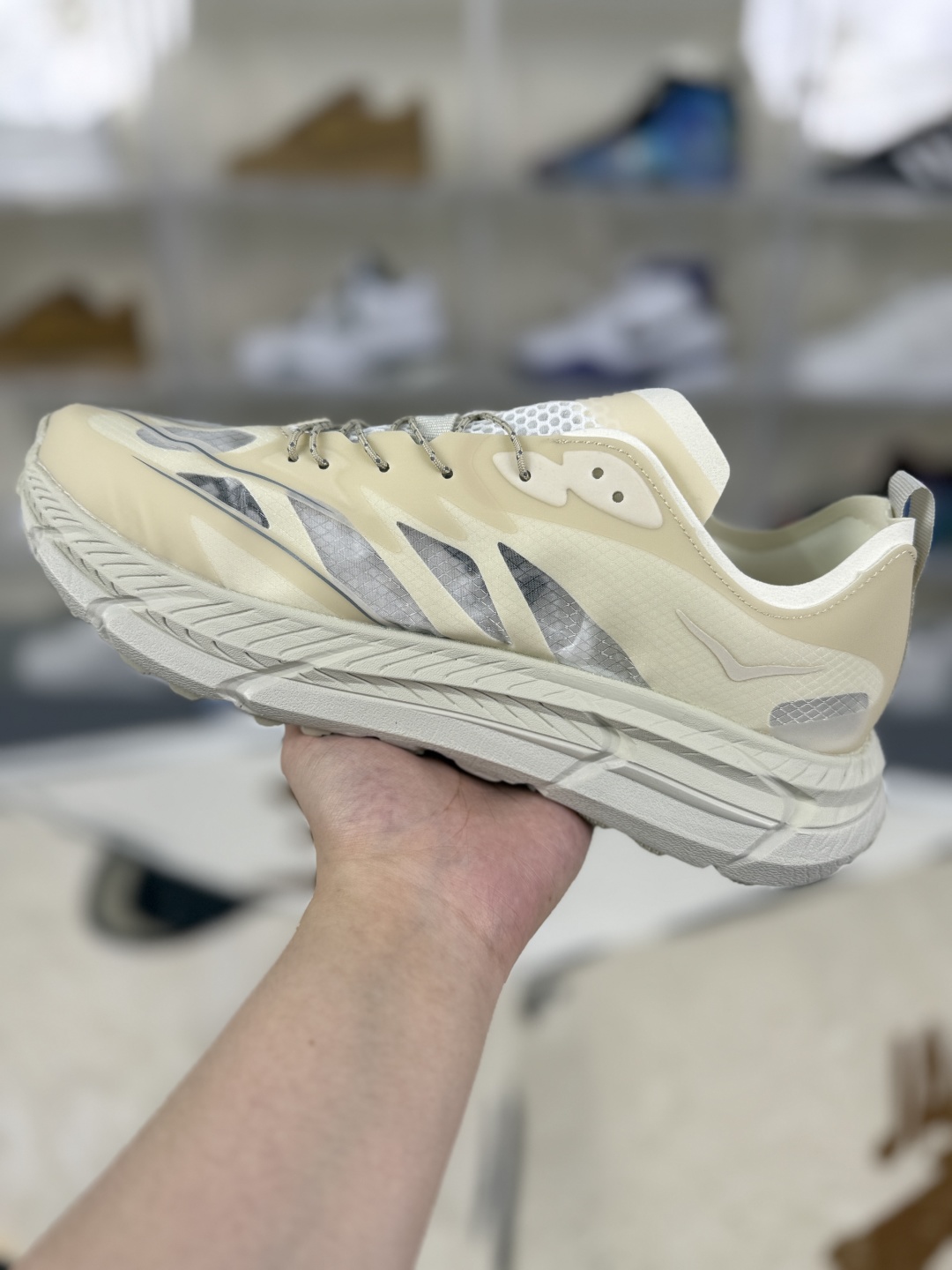 Satisfy x Hoka One One Mafate Speed 4 White Running Shoes Unisex 3 cmp i1752859766785 4347 0 1