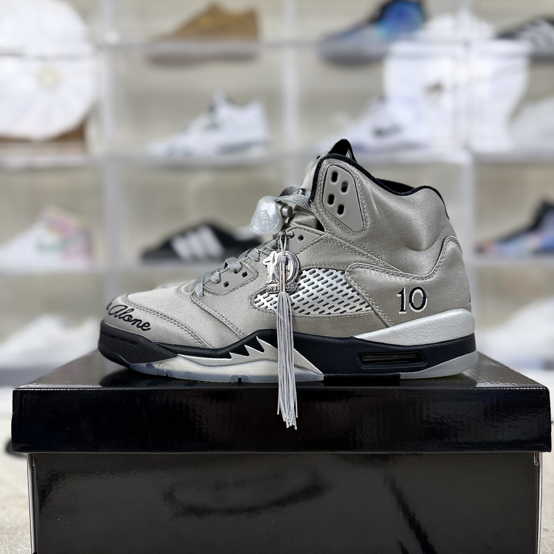 Air Jordan 5 Retro Wings Medium Grey Black High-Top Basketball Shoes 9 cmp i1752859800208 3323 0 8