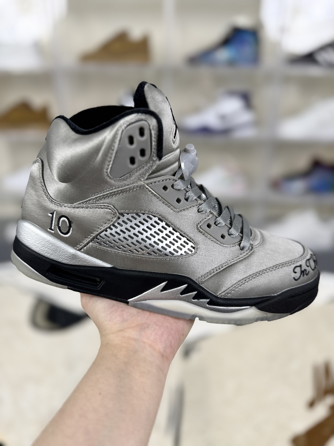 Air Jordan 5 Retro Wings Medium Grey Black High-Top Basketball Shoes 1 cmp i1752859800212 8346 0 0